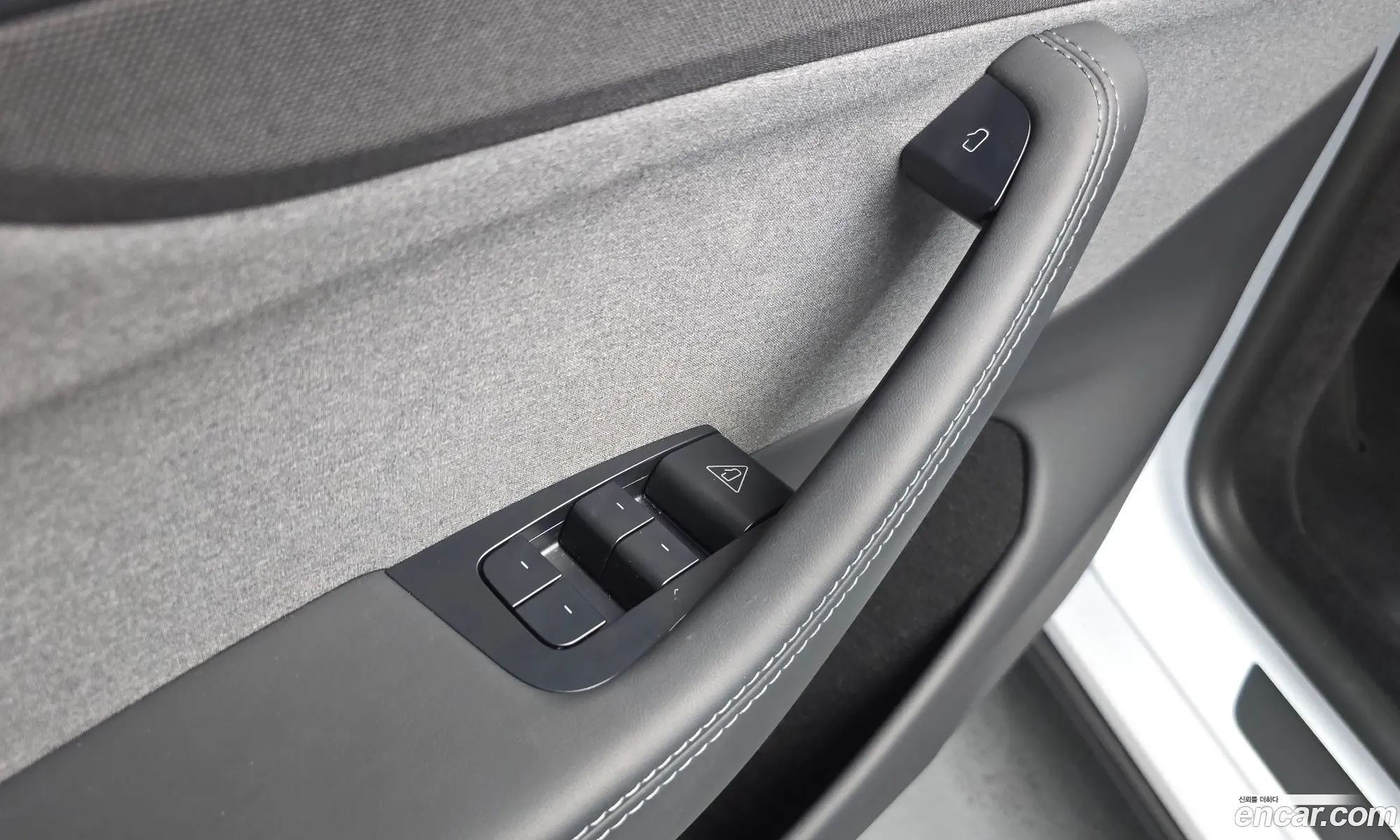 Tesla Model Y 2025 LRWYGCFJ3SC252839 — 5