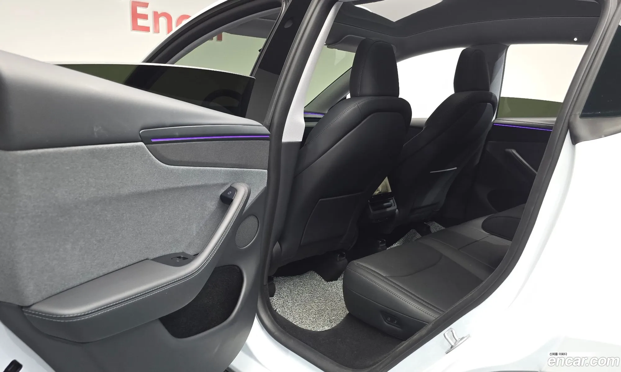 Tesla Model Y 2025 LRWYGCFJ3SC252839 — 8