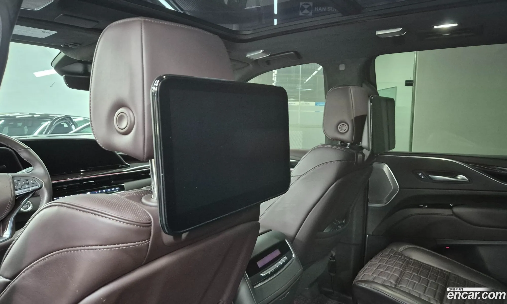 Cadillac Escalade 2023 — 13