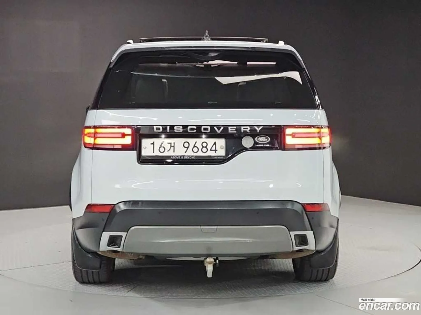 Land Rover Discovery 5 2017 — 2