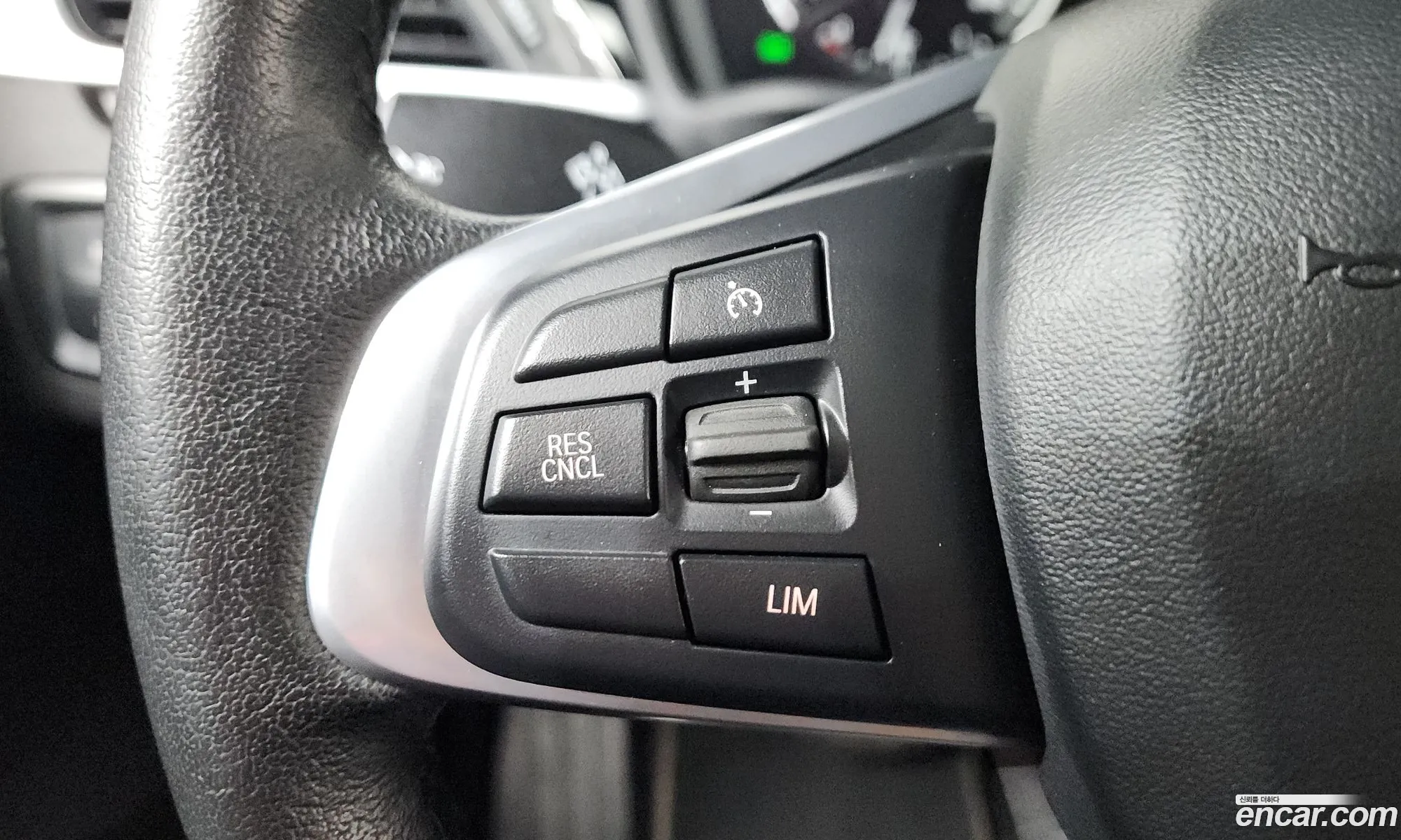 BMW X2 2020 WBA11DF03L5P18744 — 27