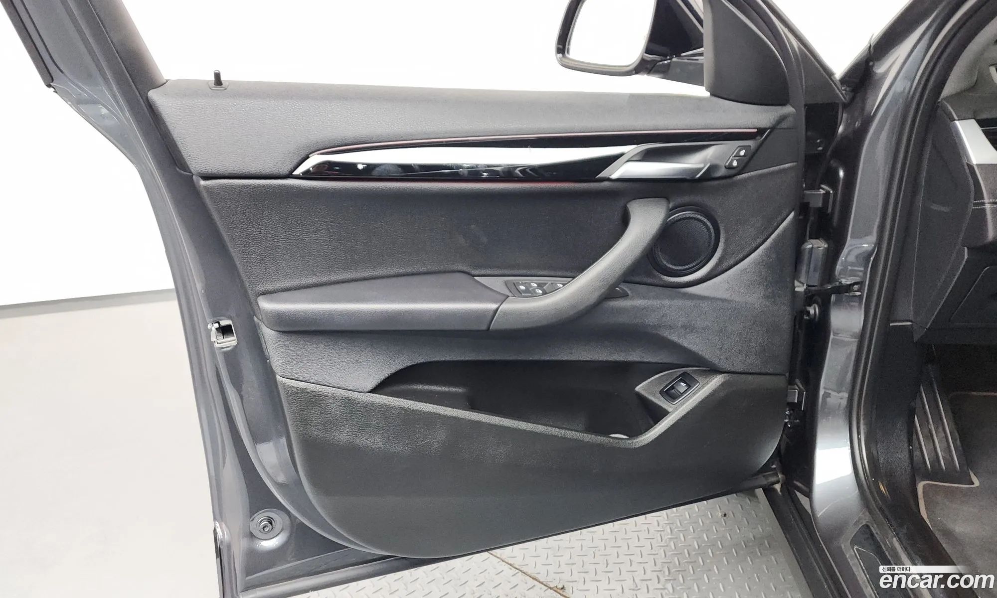 BMW X2 2020 WBA11DF03L5P18744 — 17