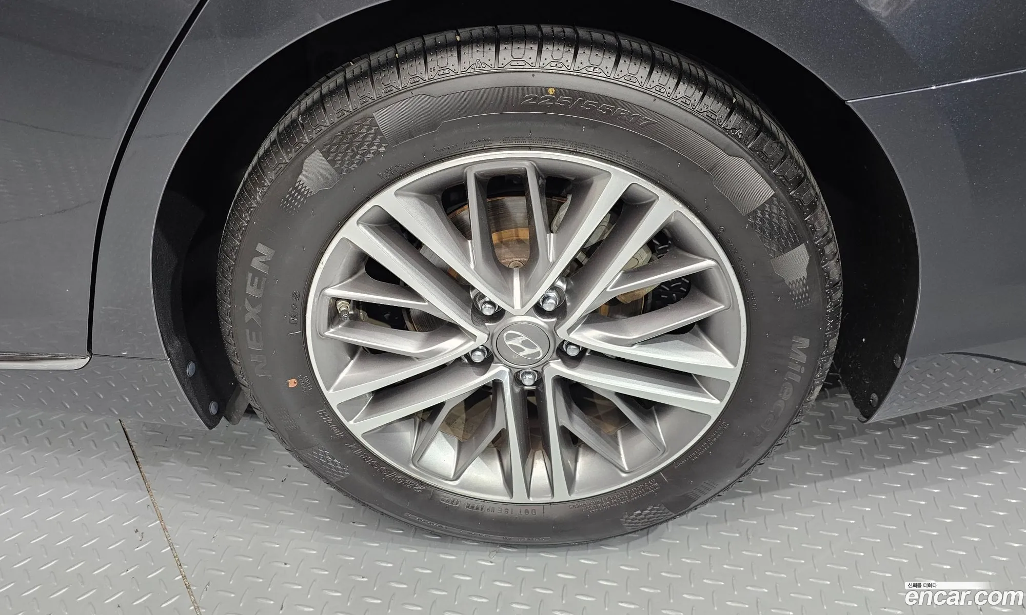 Hyundai Grandeur IG 2018 — 32