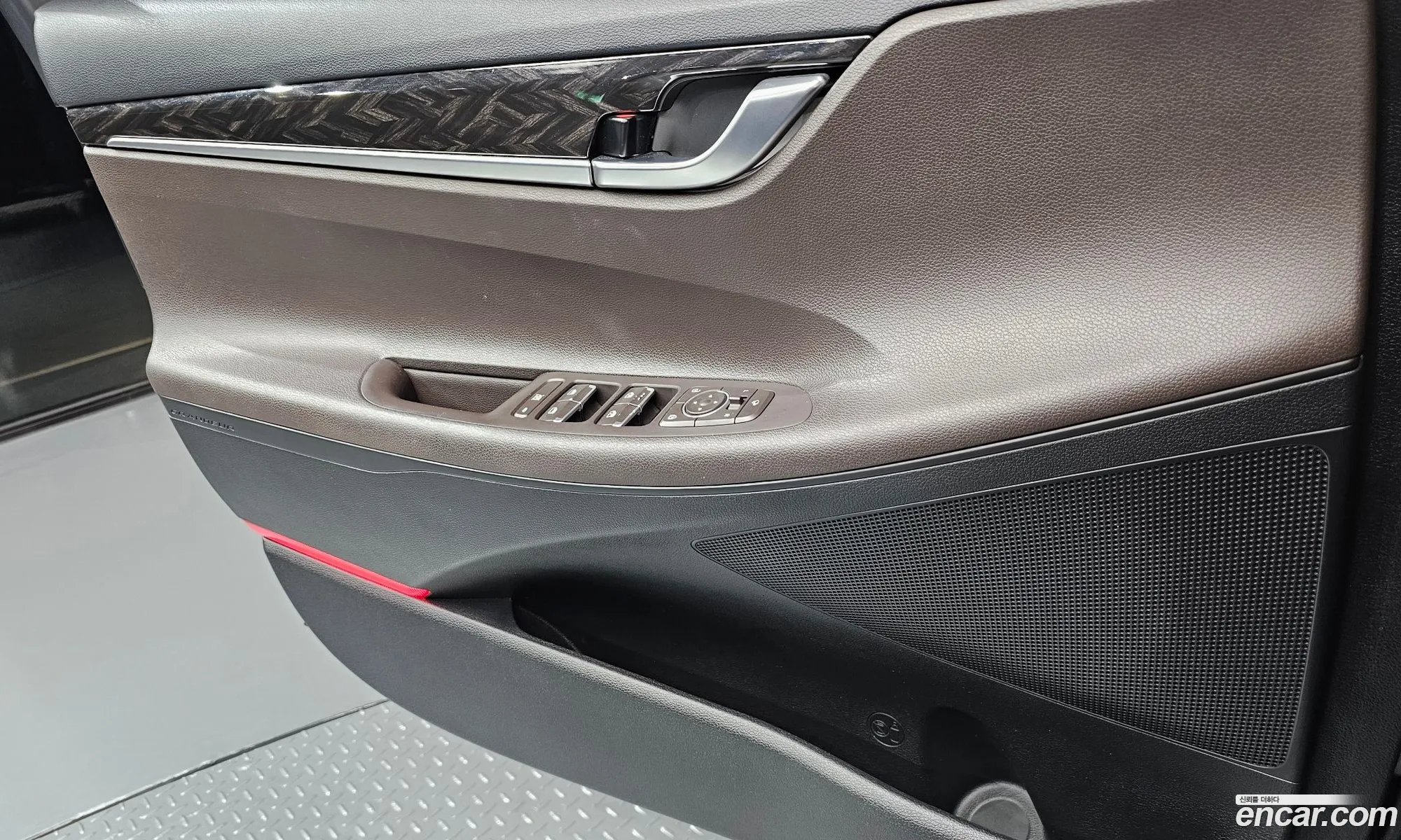 Hyundai Grandeur IG 2018 — 27