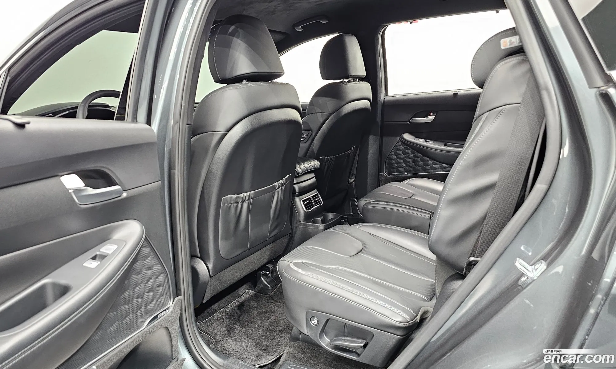 Hyundai Santa Fe 2023 — 30