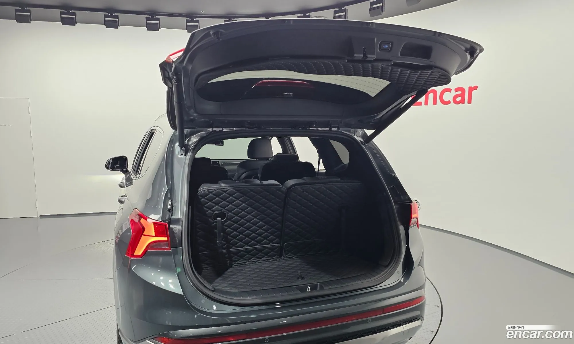 Hyundai Santa Fe 2023 — 7