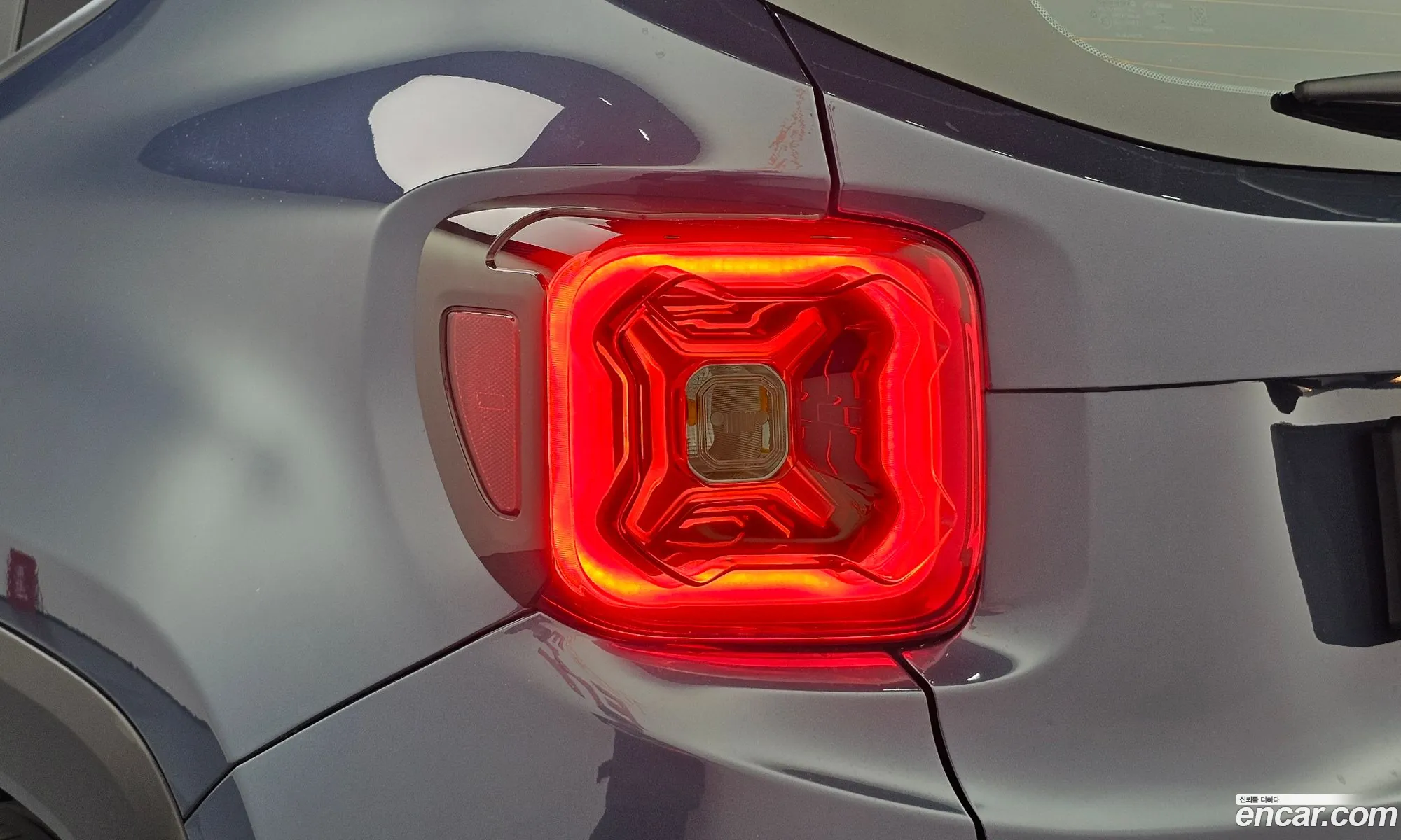 Jeep Renegade 2023 — 27