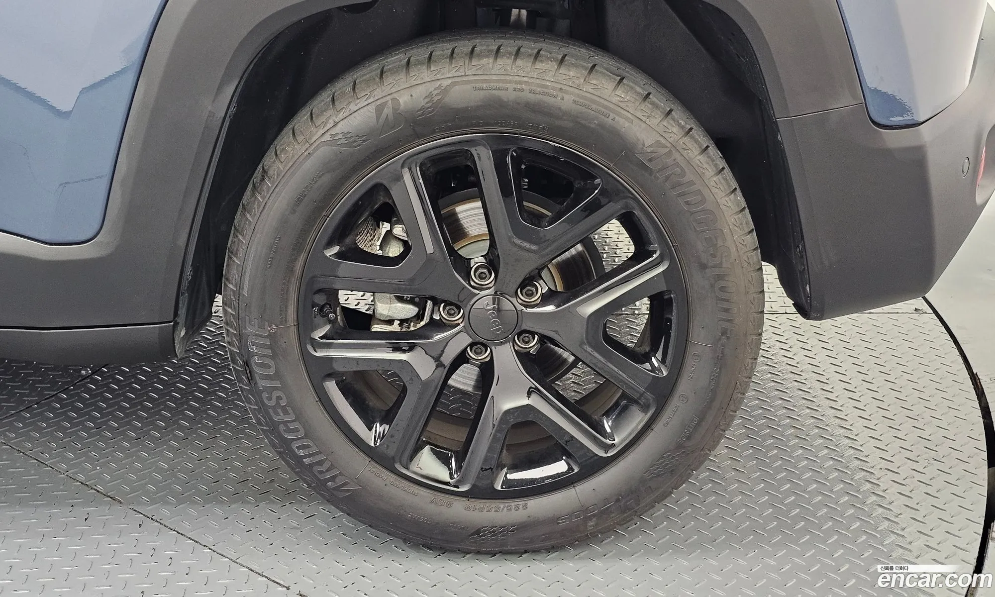 Jeep Renegade 2023 — 23