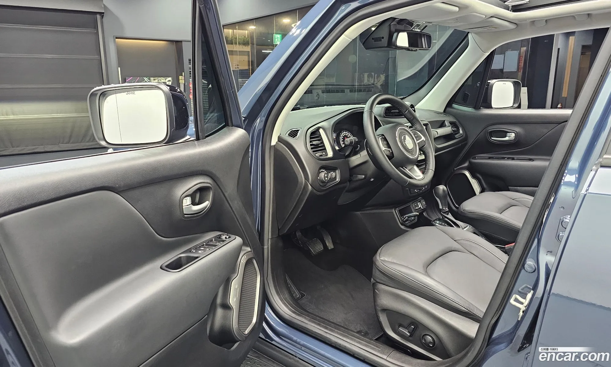 Jeep Renegade 2023 — 33