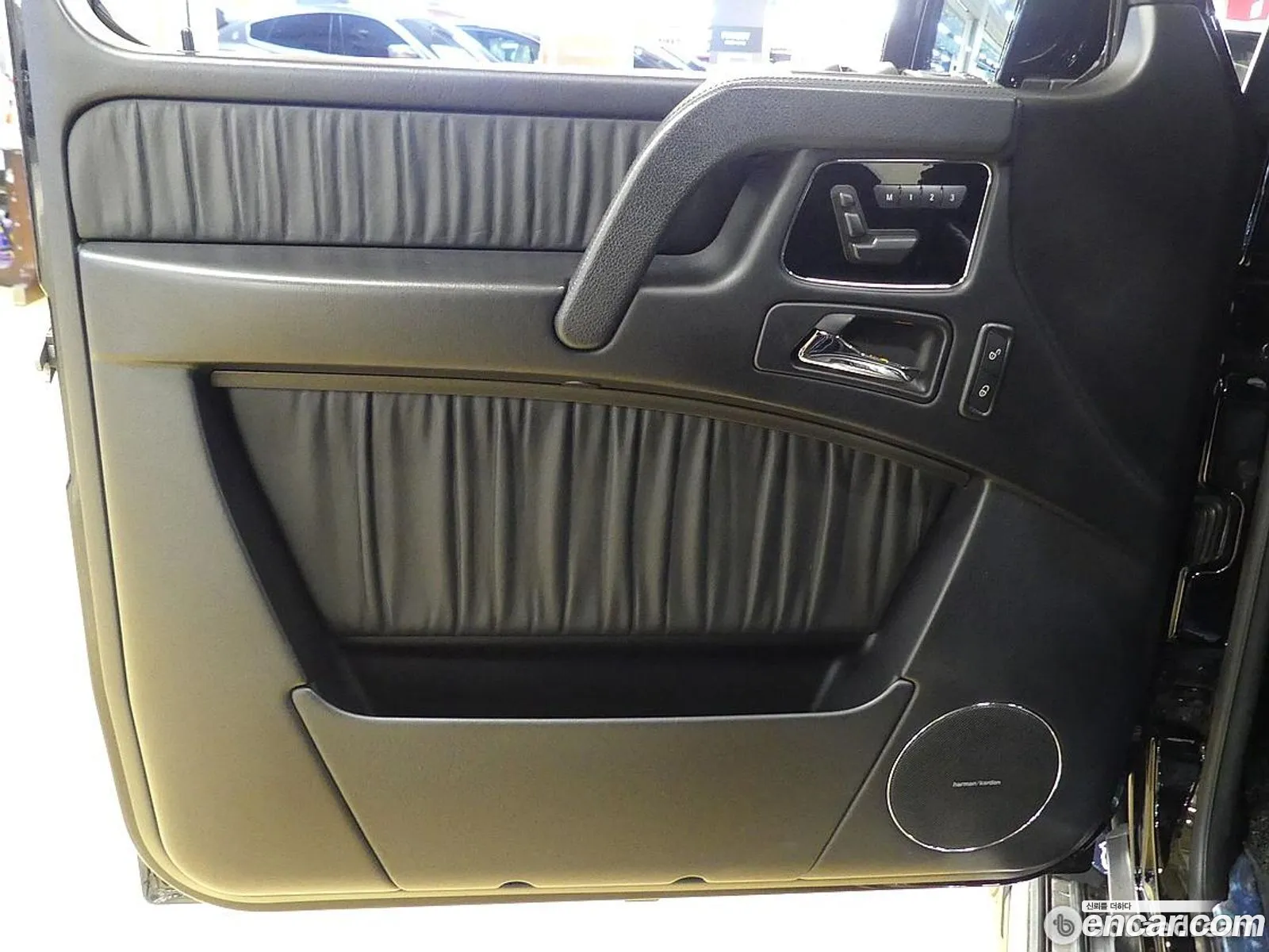 Mercedes-Benz G-Class W463 2015 — 10