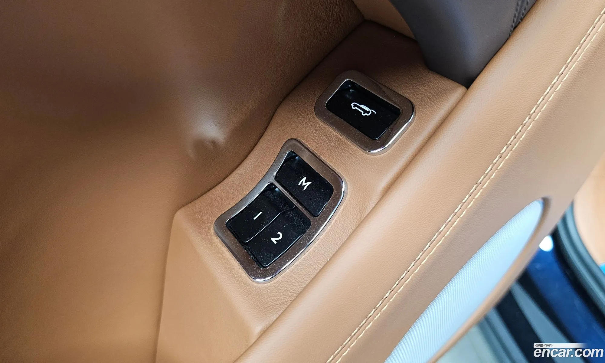 Bentley Bentayga 2019 SJAAM14VXKC027732 — 26