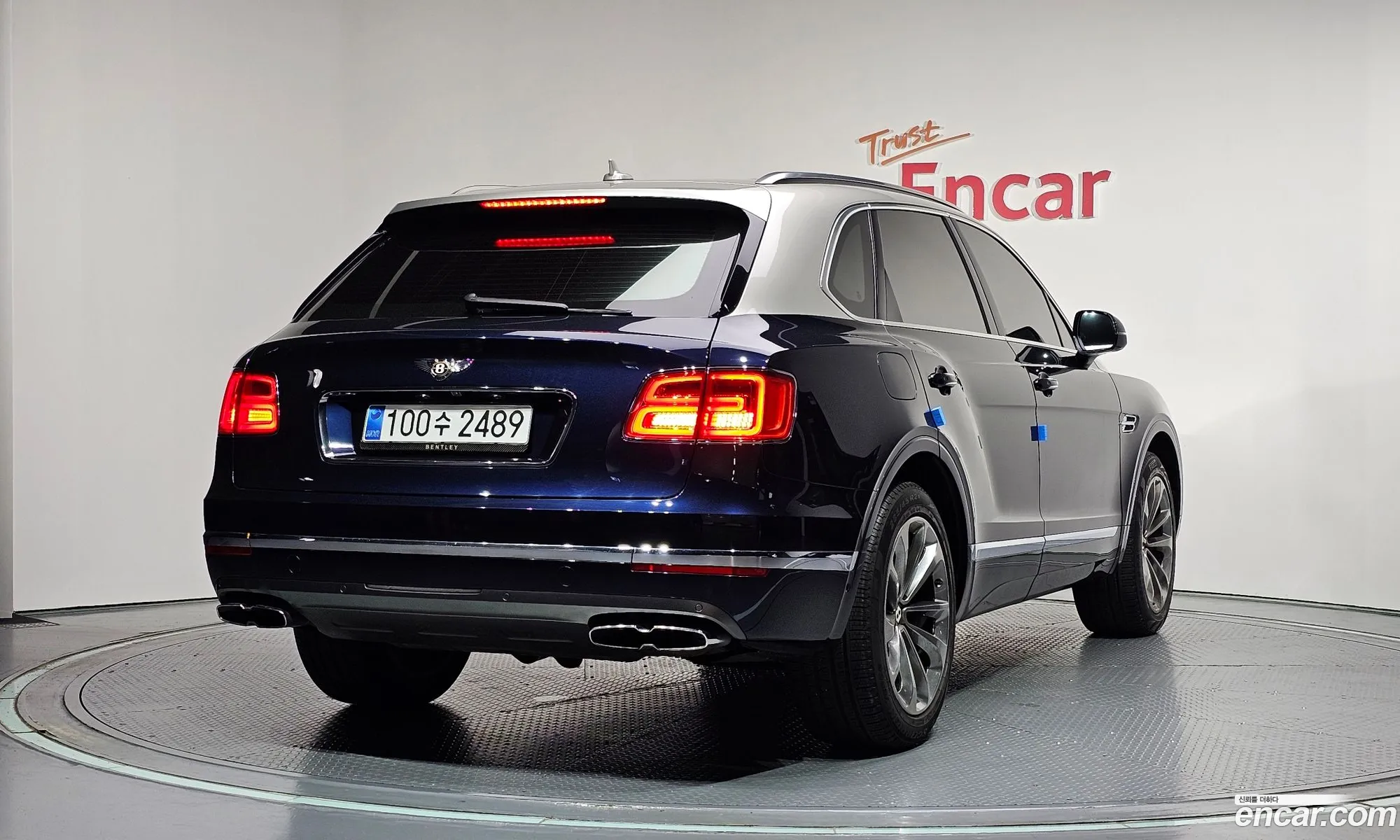 Bentley Bentayga 2019 SJAAM14VXKC027732 — 20