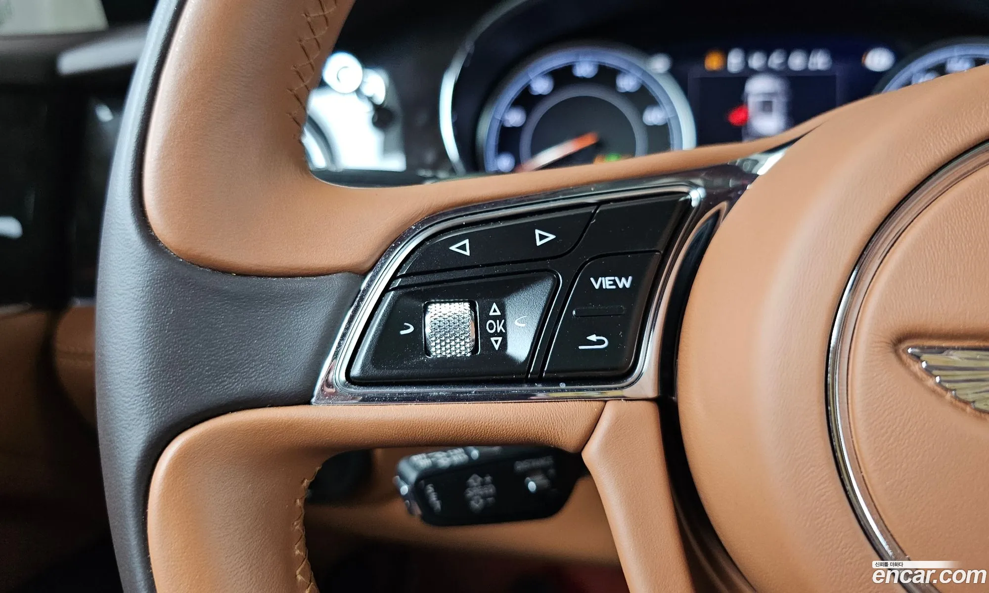 Bentley Bentayga 2019 SJAAM14VXKC027732 — 16