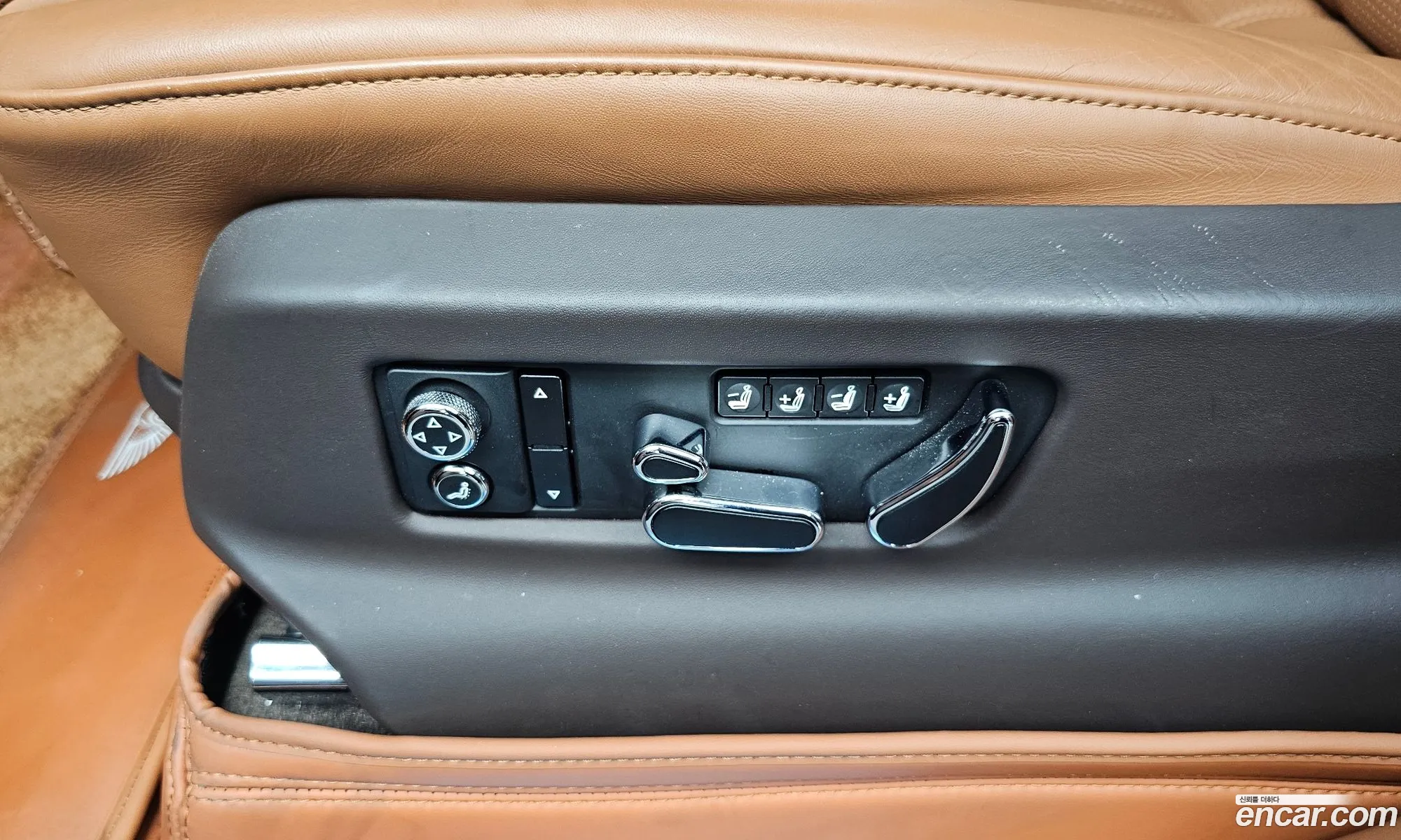 Bentley Bentayga 2019 SJAAM14VXKC027732 — 23