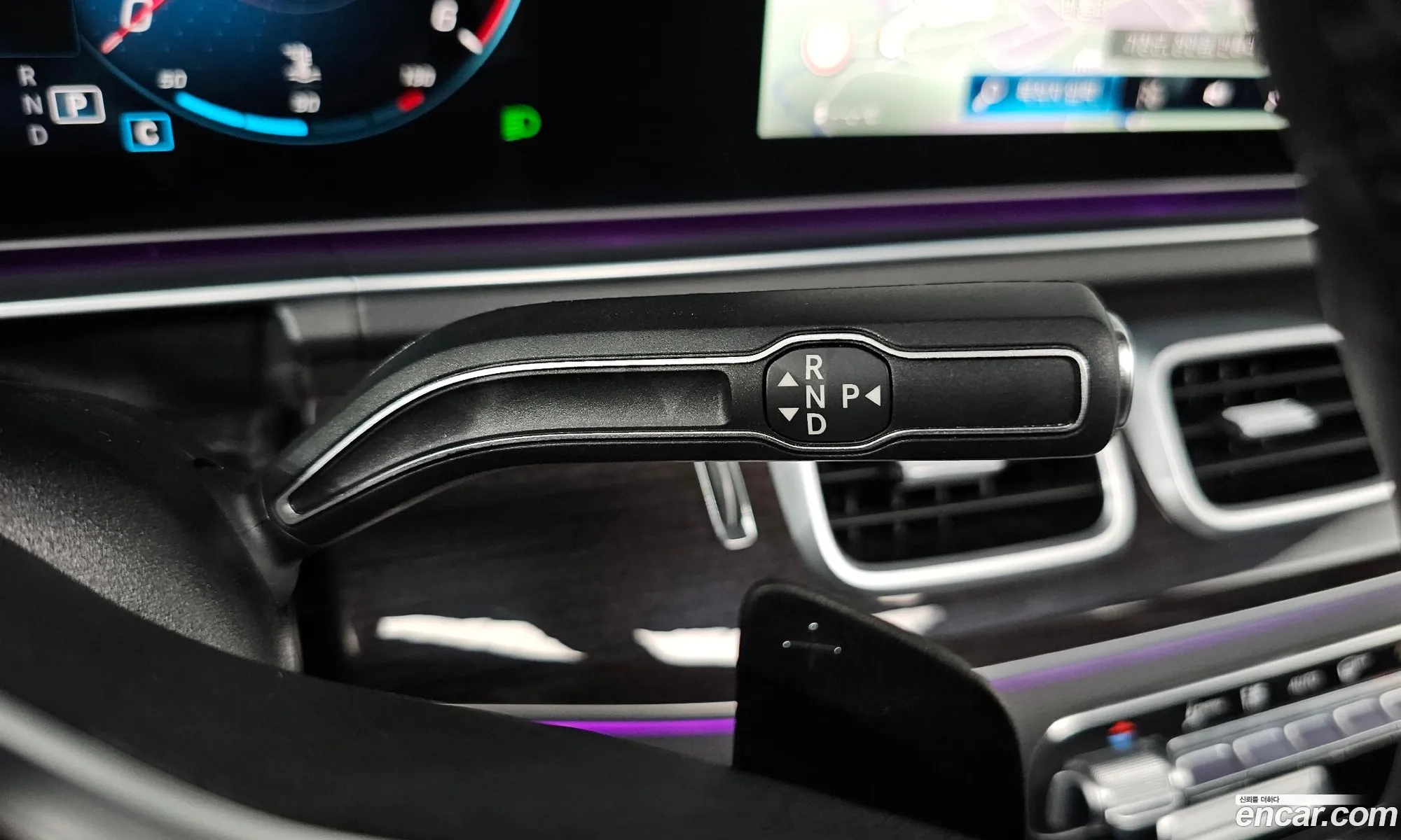 Mercedes-Benz GLE-Class W167 2023 — 11