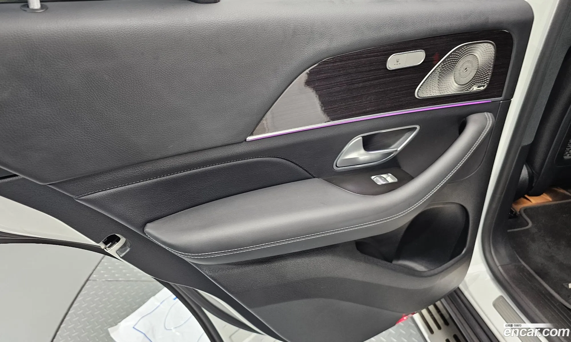Mercedes-Benz GLE-Class W167 2023 — 25