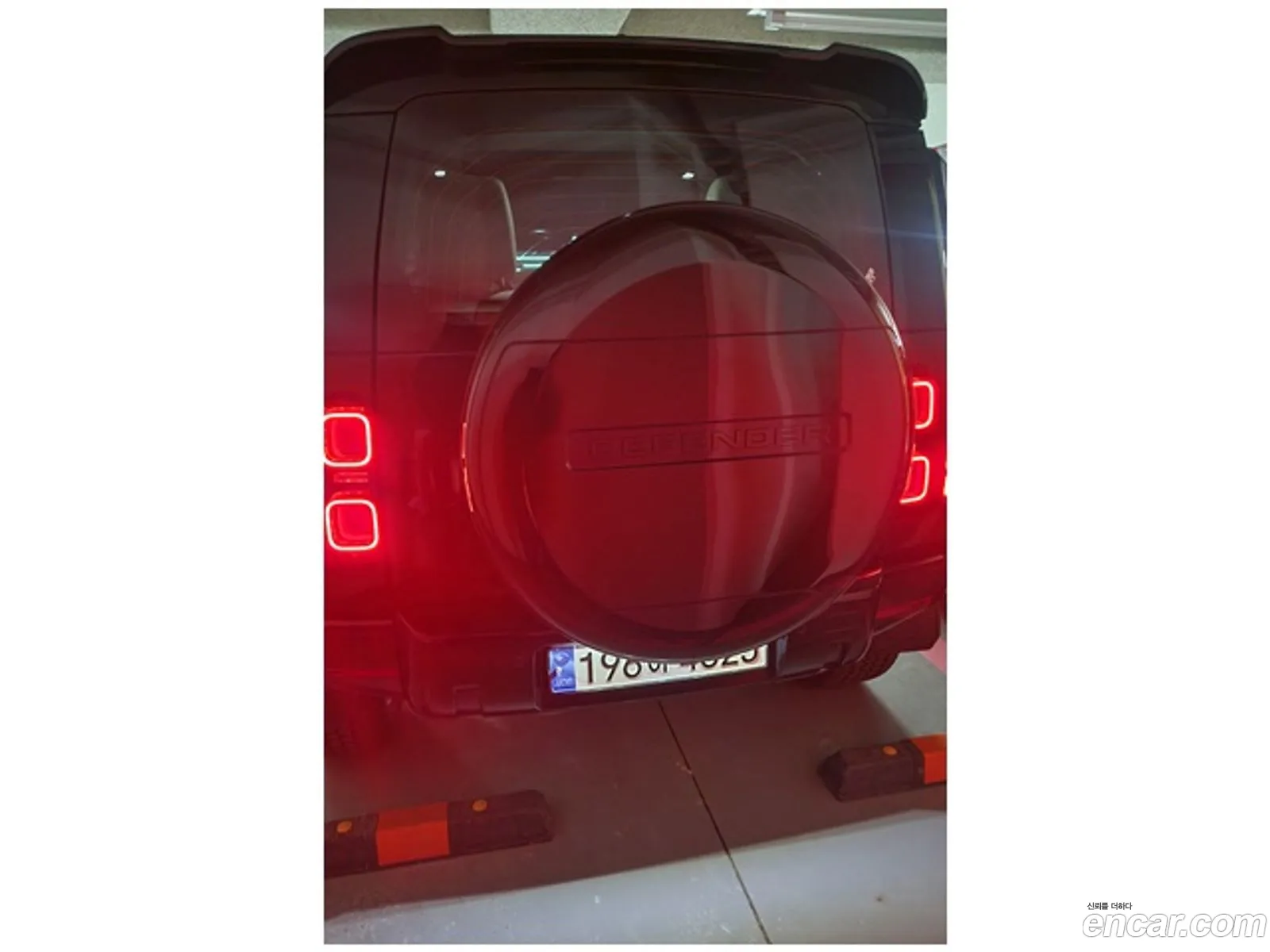 Land Rover Defender 2024 — 15
