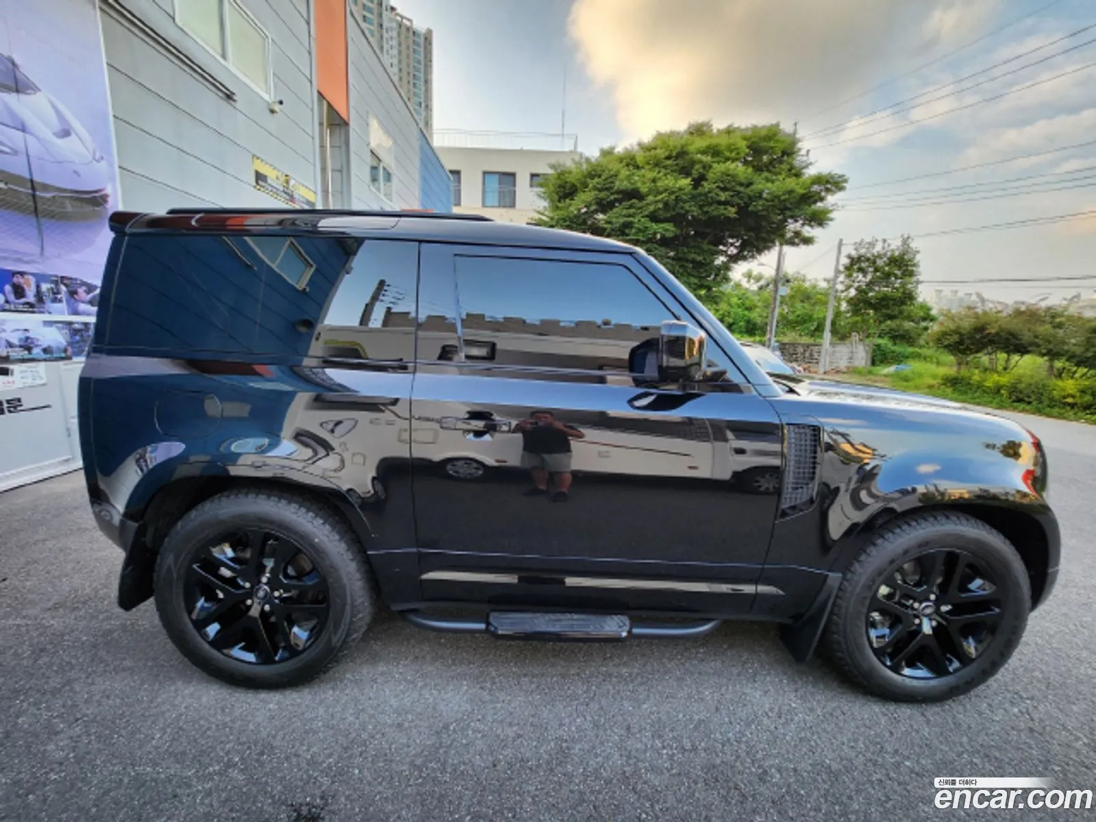 Land Rover Defender 2024 — 13
