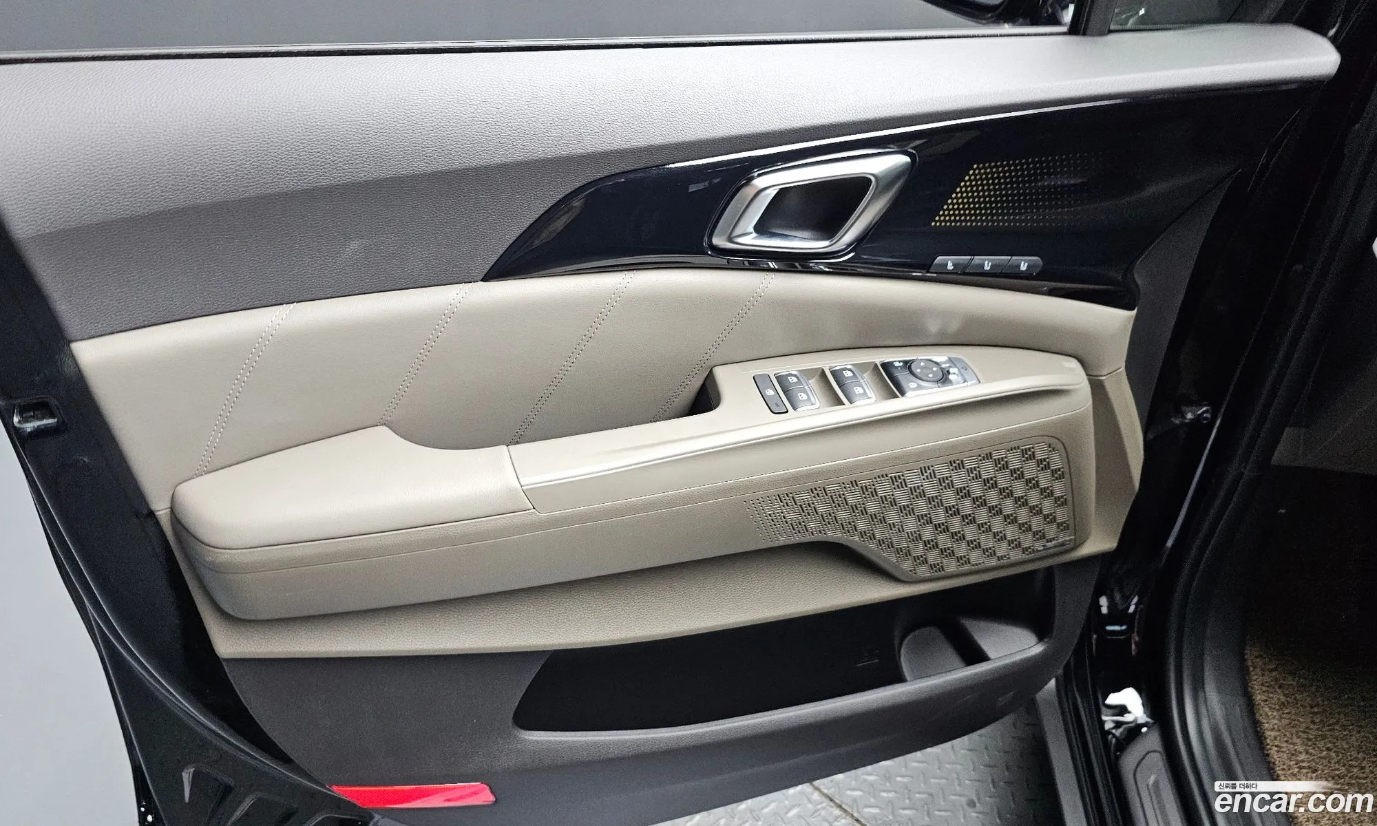 Kia Carnival 2025 — 23