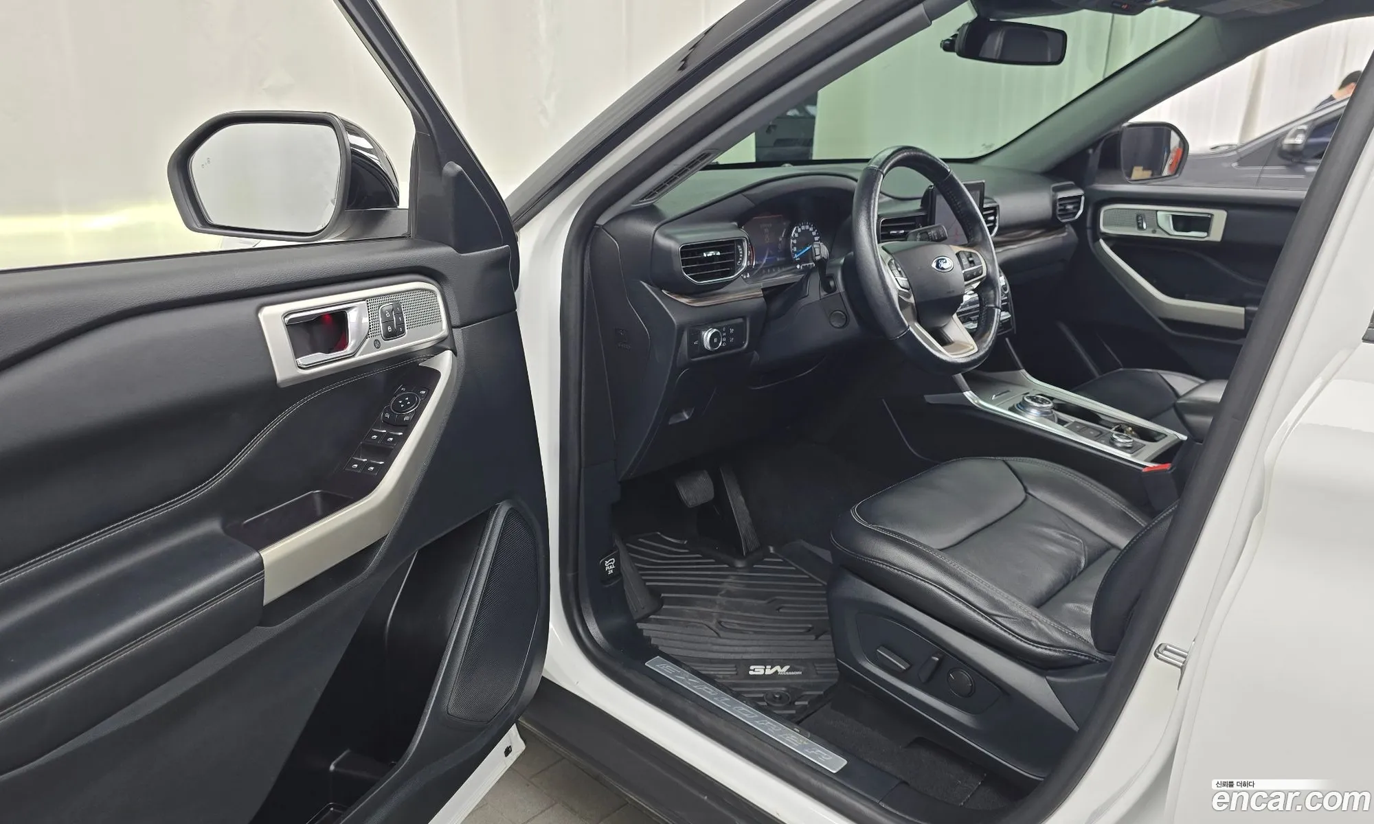 Ford Explorer 6th Gen 2021 1FMSK8FH6MGA09535 — 4