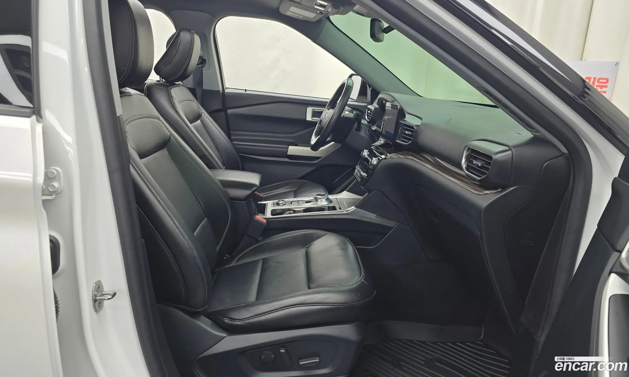 Ford Explorer 6th Gen 2021 1FMSK8FH6MGA09535 — 24