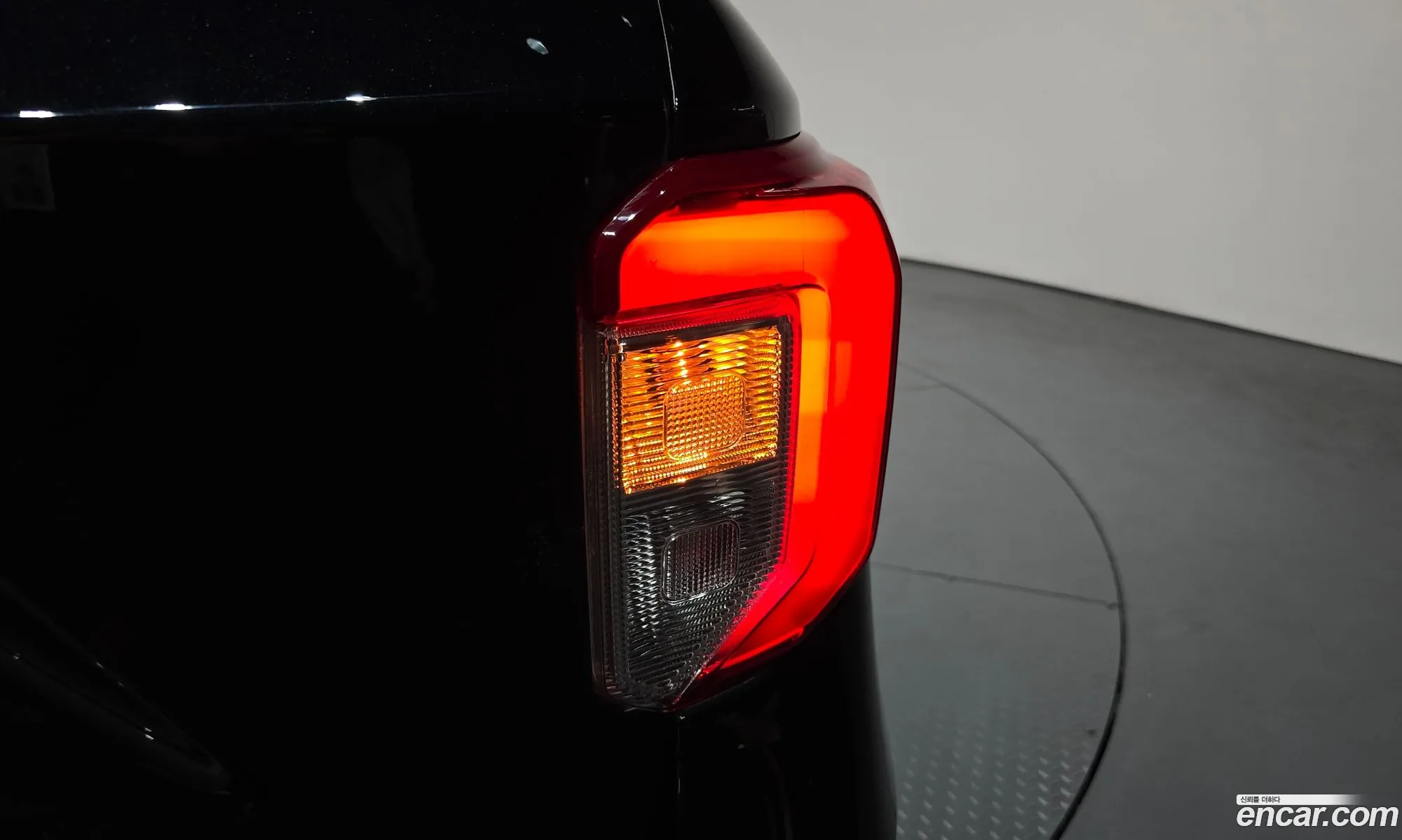 Ford Explorer 6th Gen 2023 1FMSK8FH4PGB54934 — 13