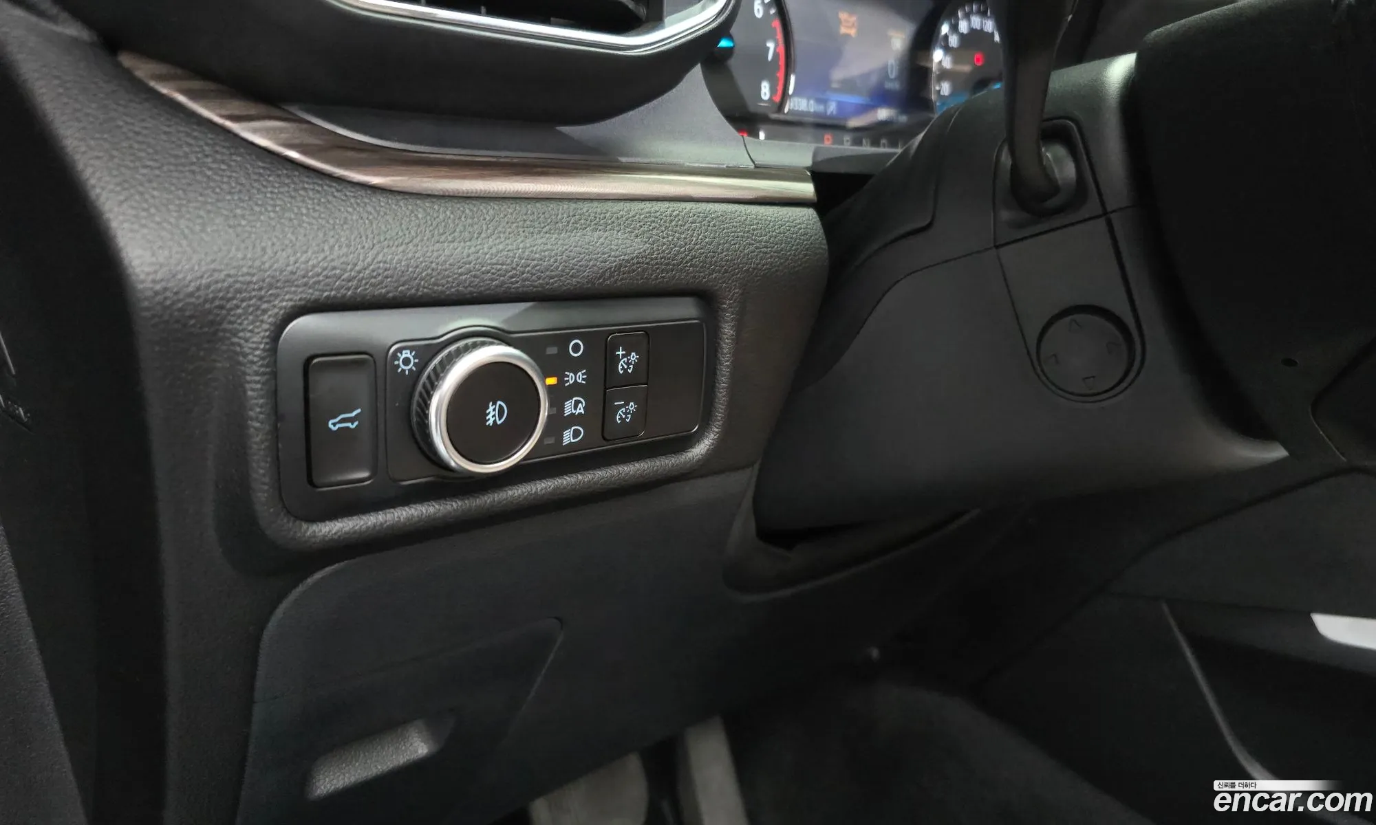 Ford Explorer 6th Gen 2023 1FMSK8FH4PGB54934 — 31