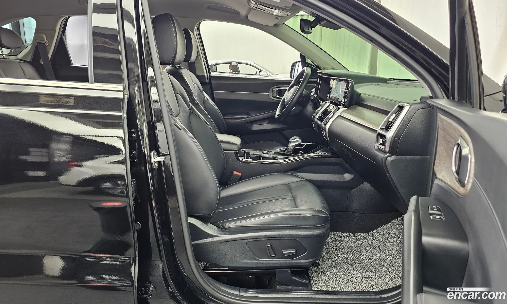 Kia Sorento 2023 — 8