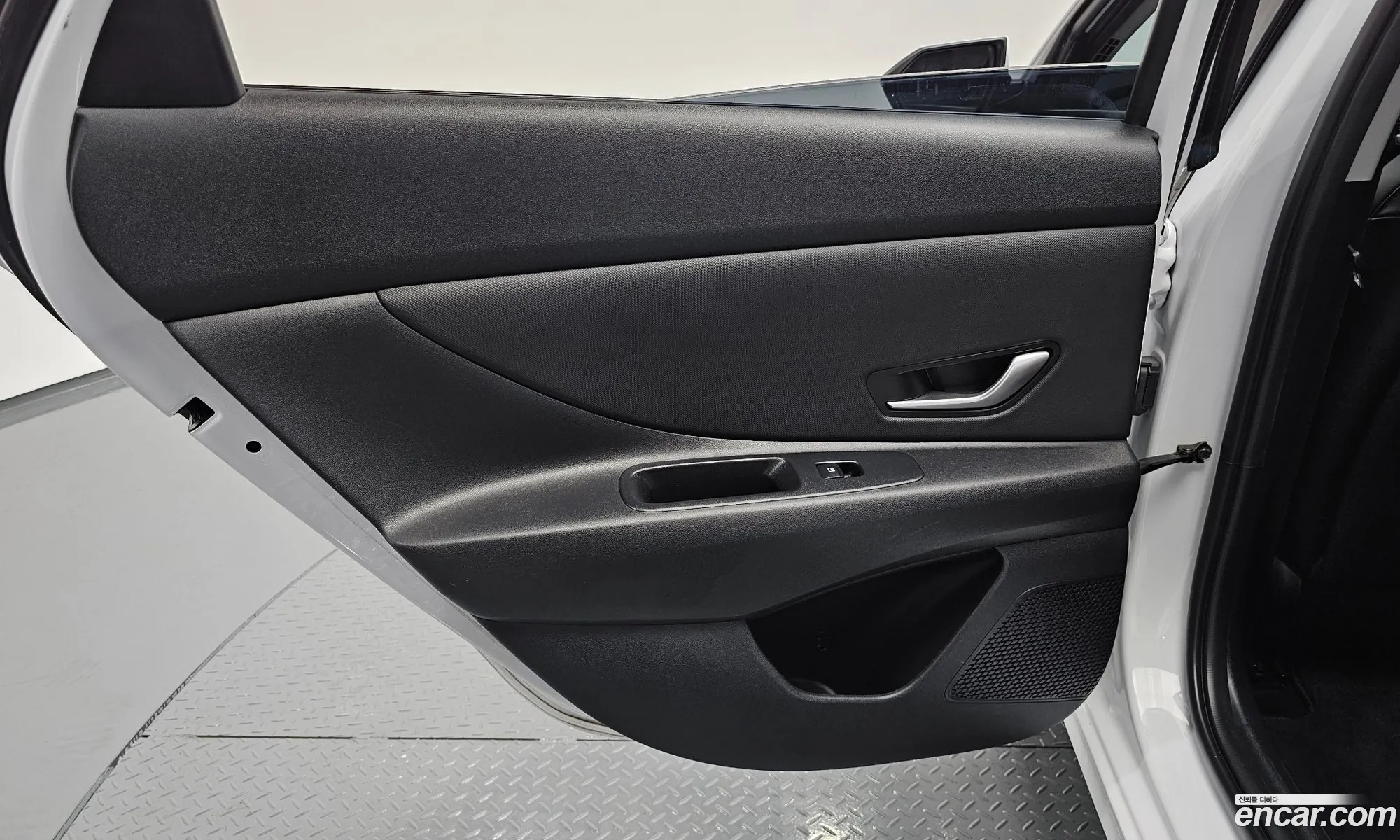 Hyundai Elantra Hybrid 2022 — 22