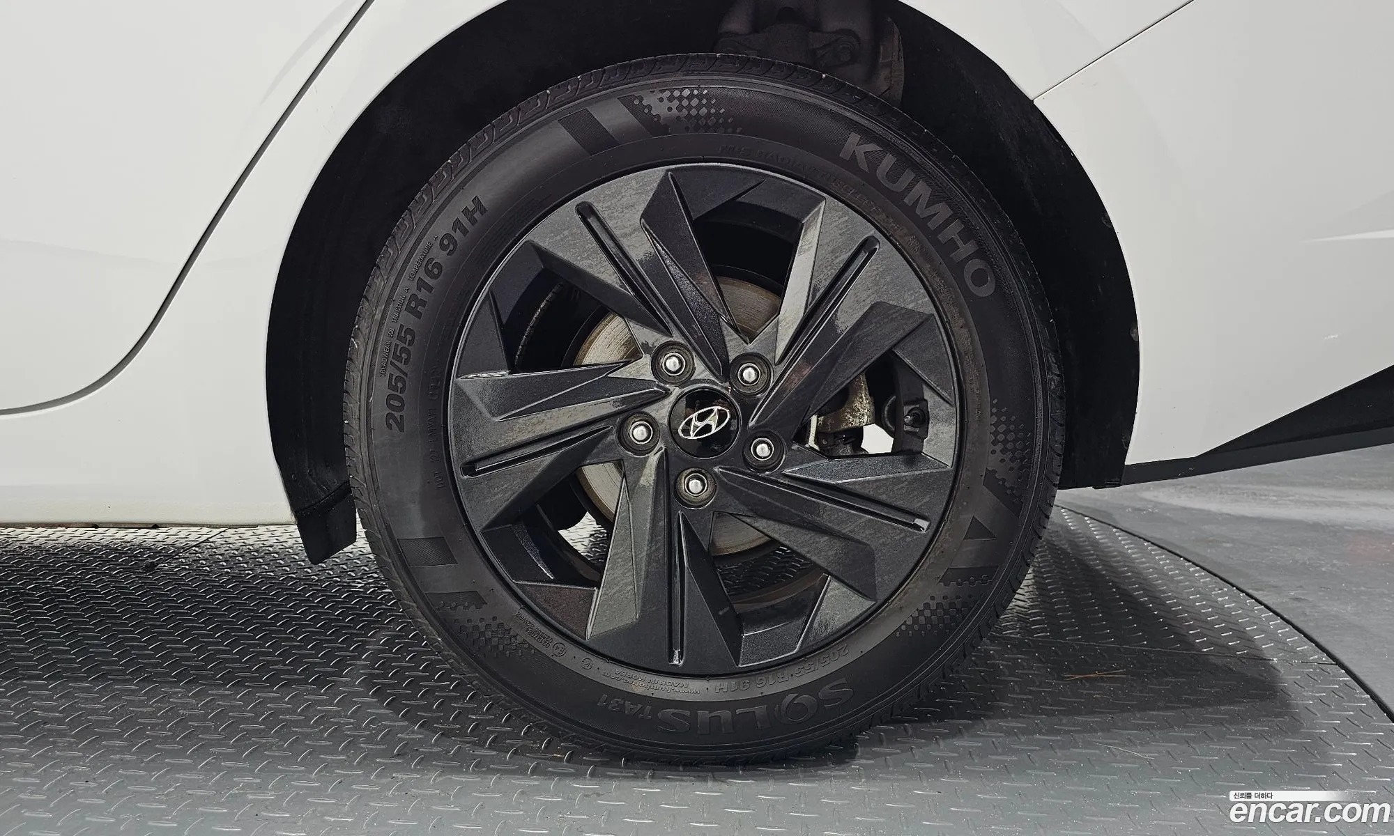 Hyundai Elantra Hybrid 2022 — 8