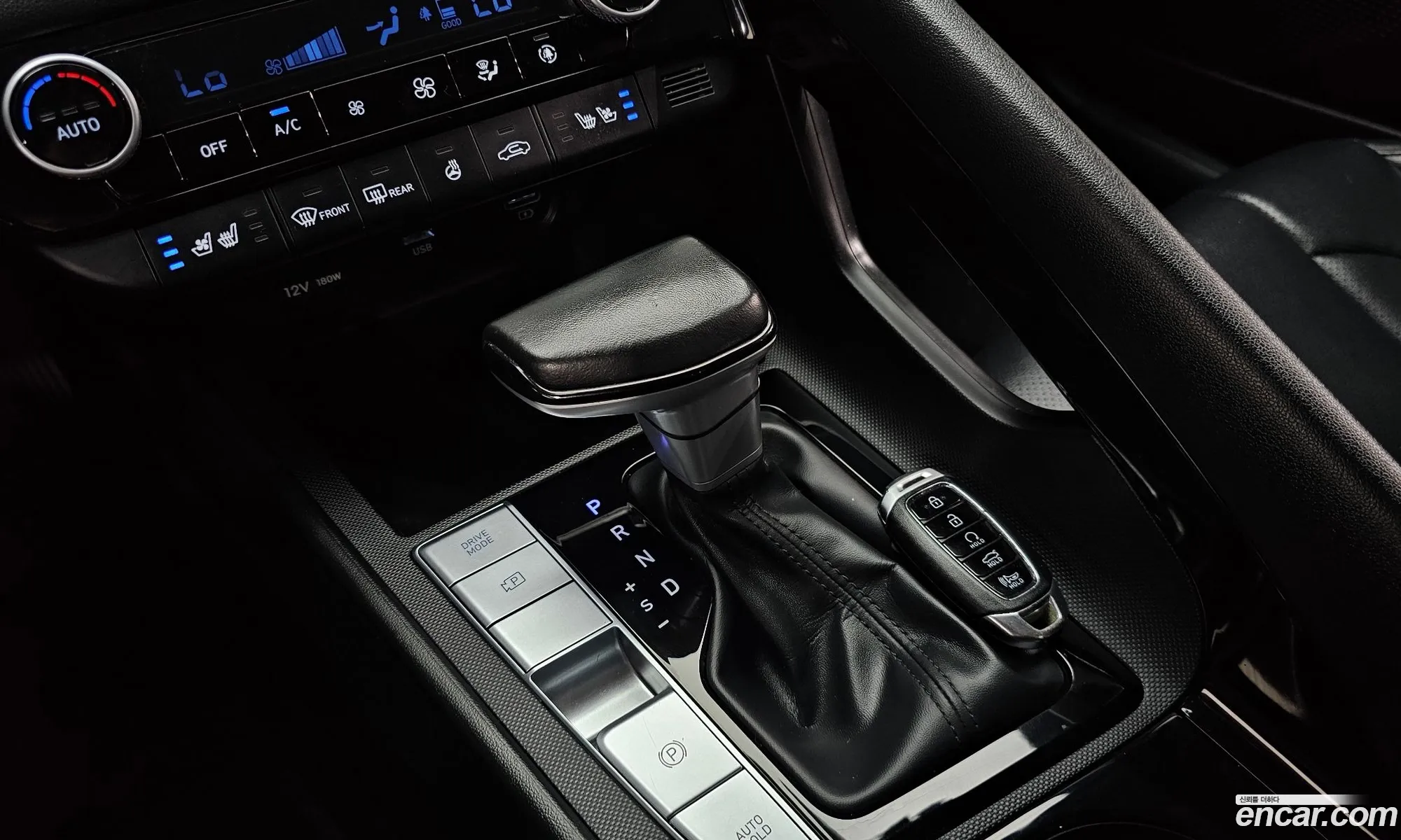 Hyundai Elantra Hybrid 2022 — 9