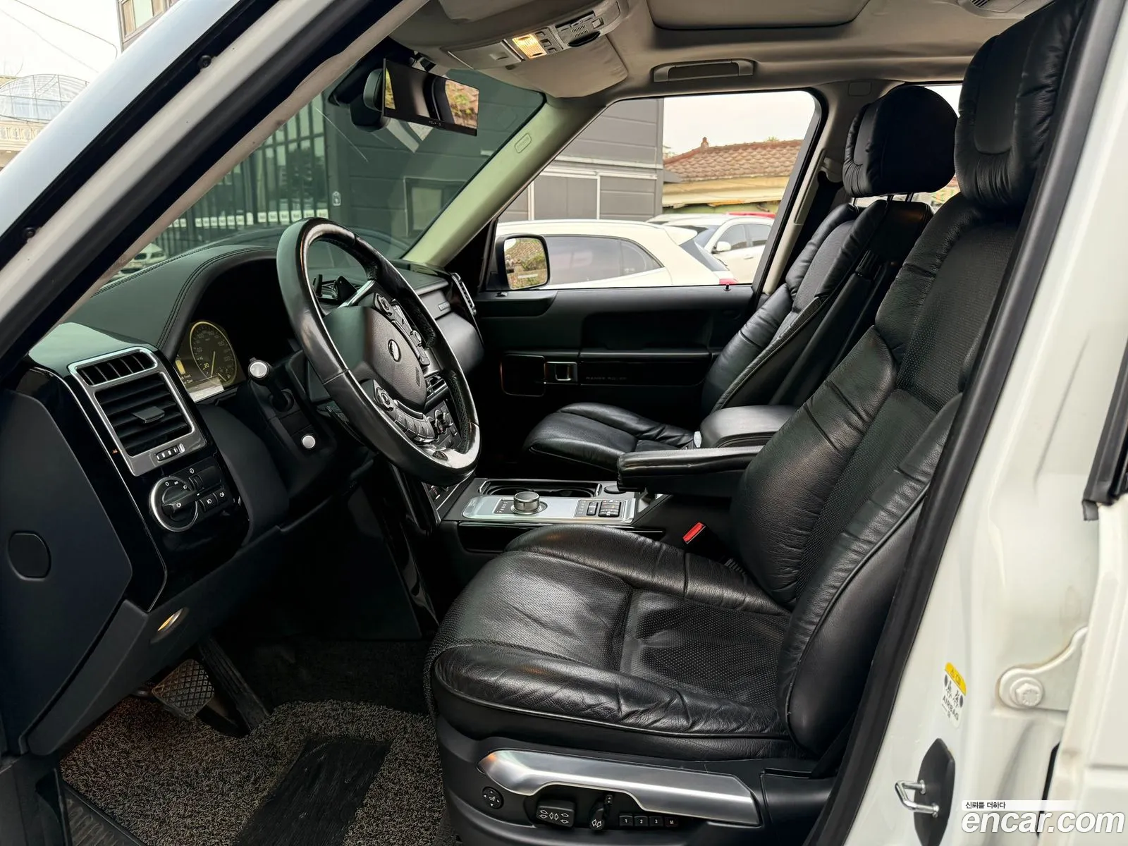 Land Rover Range Rover 2012 — 4