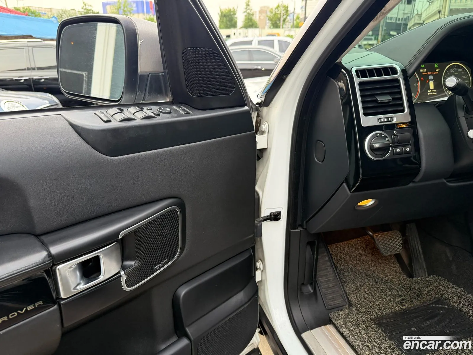 Land Rover Range Rover 2012 — 8