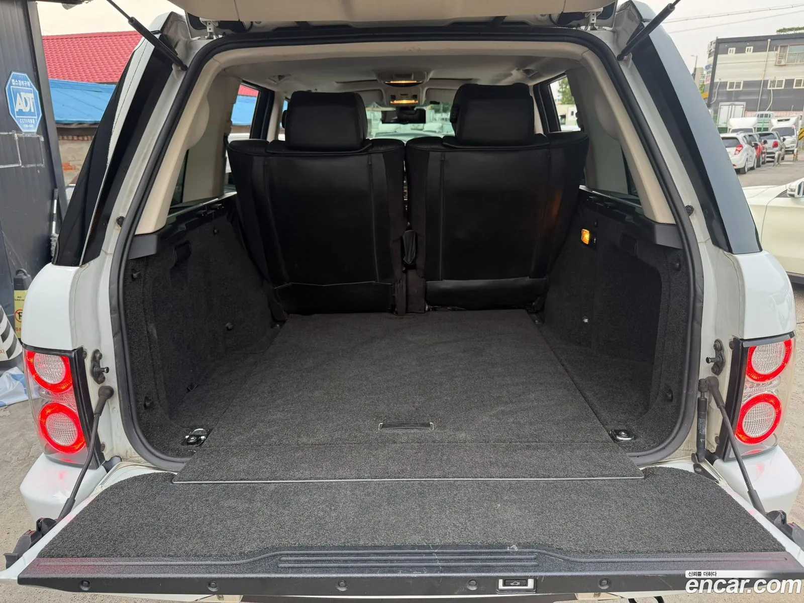Land Rover Range Rover 2012 — 2