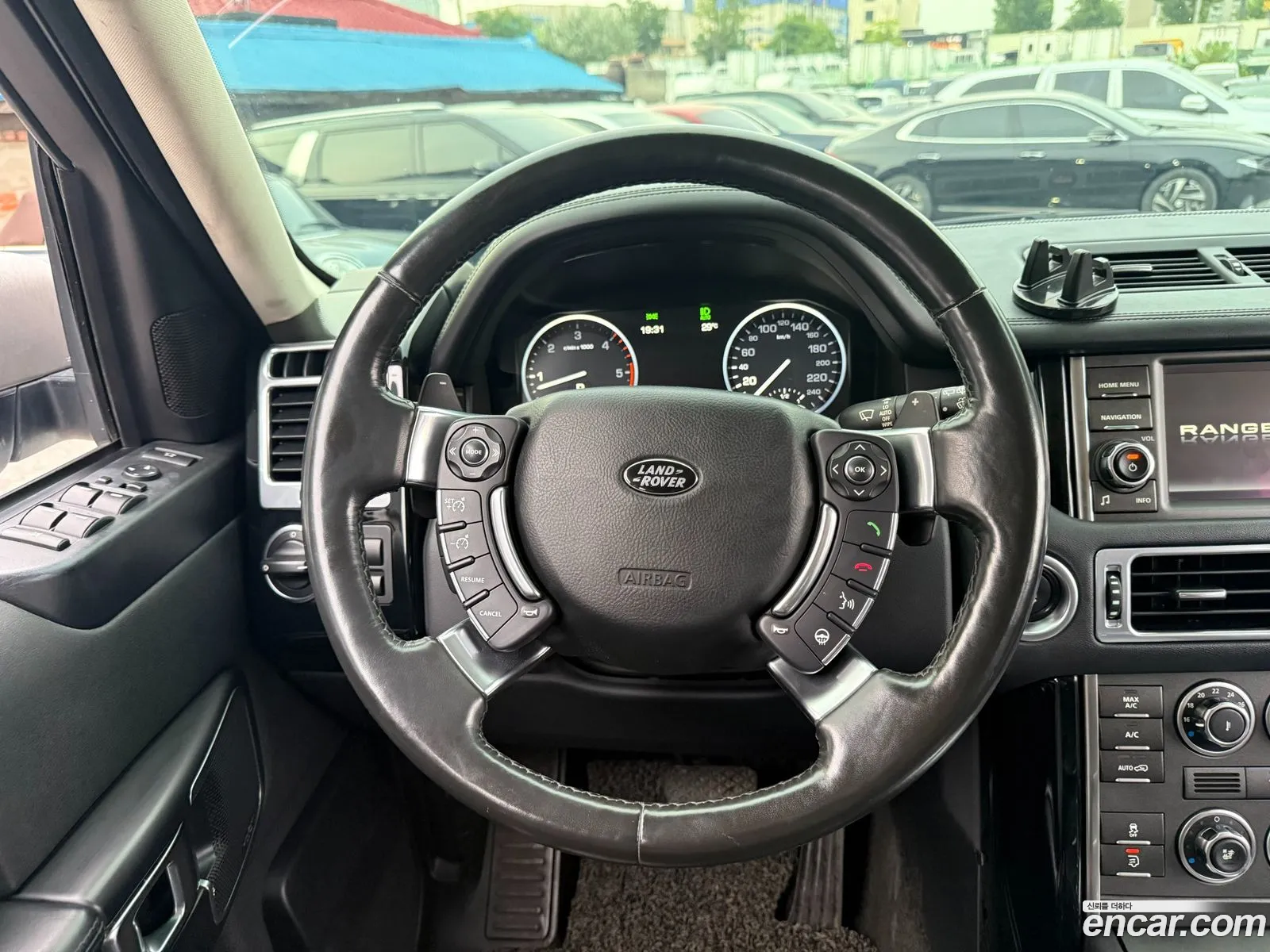 Land Rover Range Rover 2012 — 3