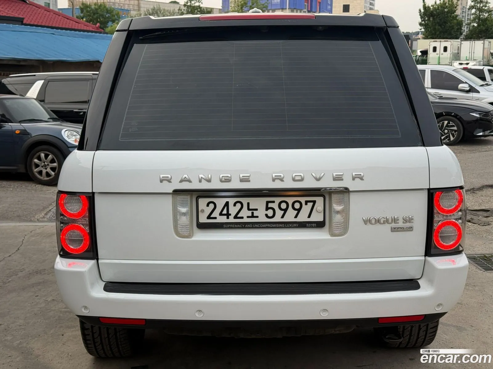 Land Rover Range Rover 2012 — 11