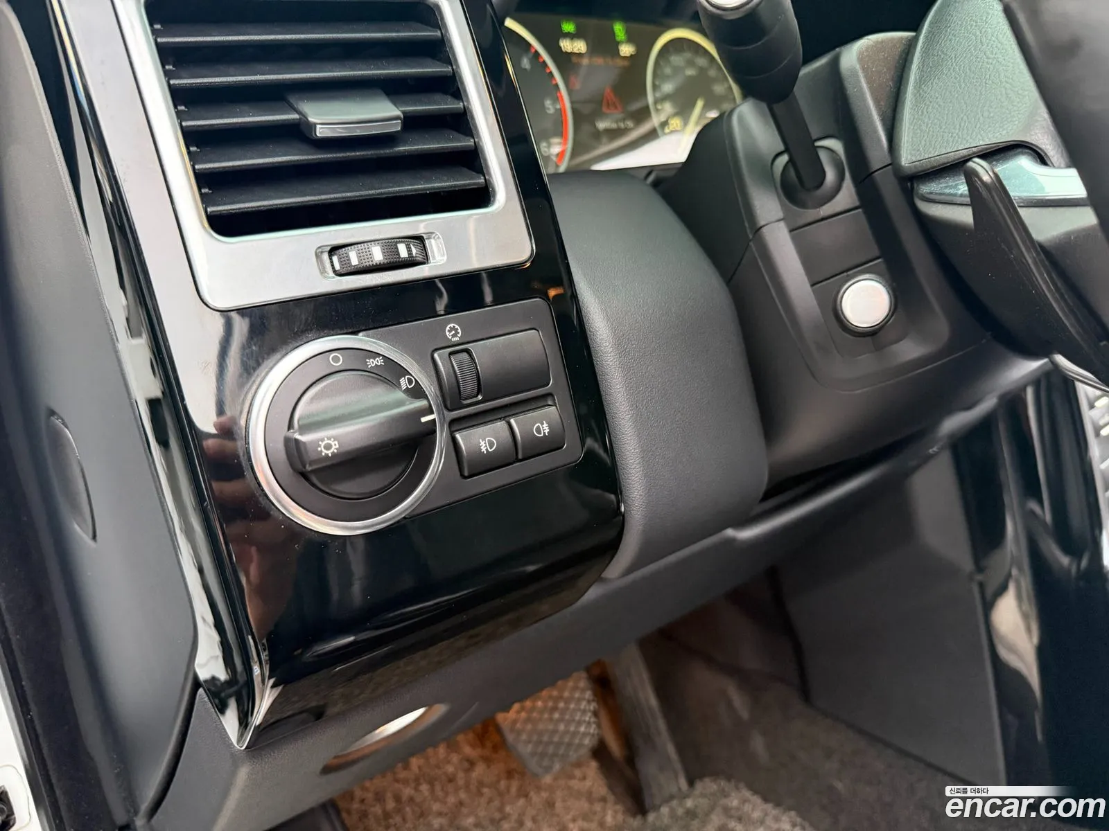 Land Rover Range Rover 2012 — 19