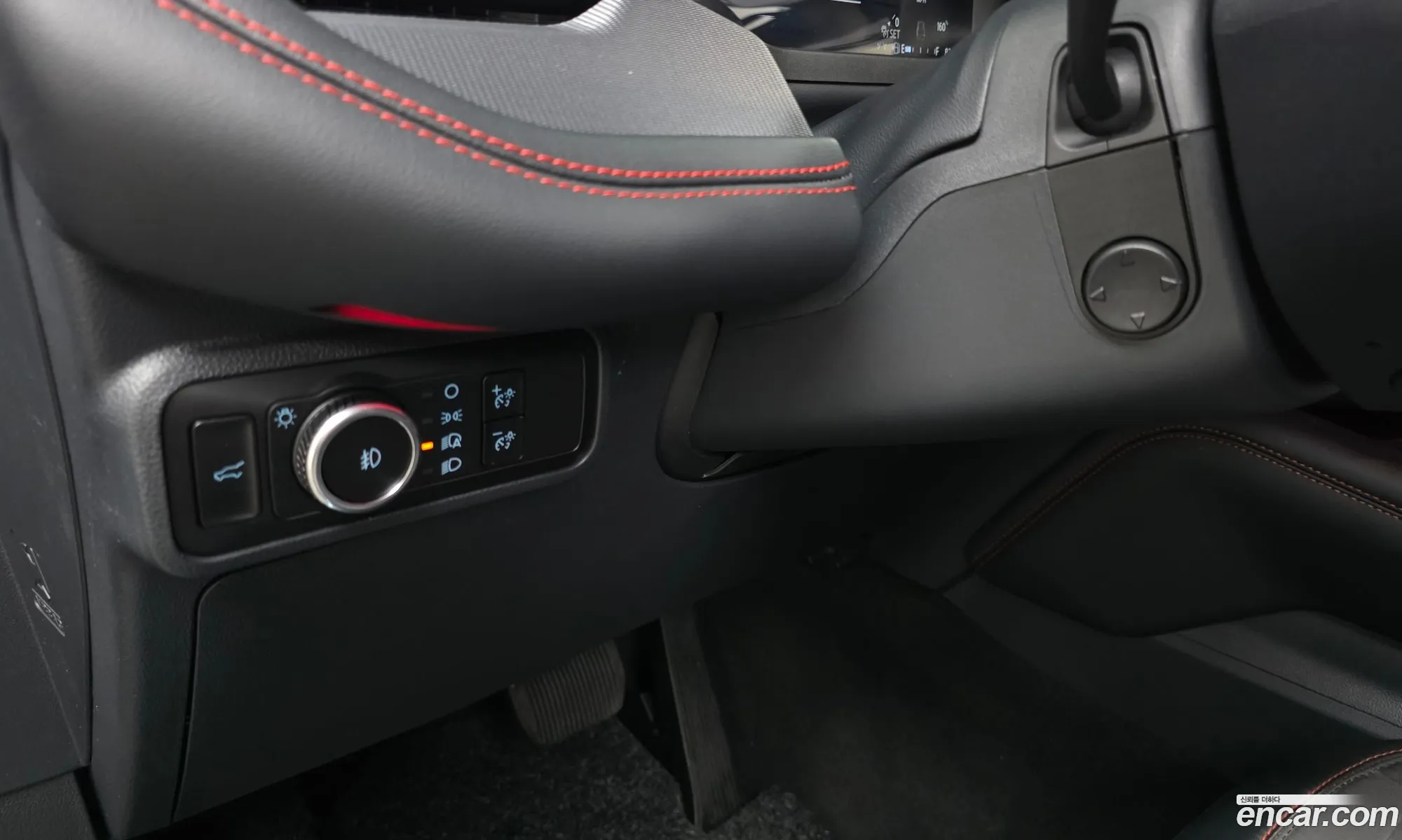 Ford Explorer 6th Gen 2025 1FMUK8KH4SGB04218 — 10