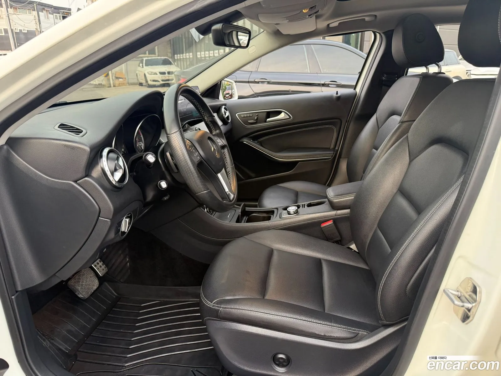 Mercedes-Benz GLA-Class X156 2015 — 3