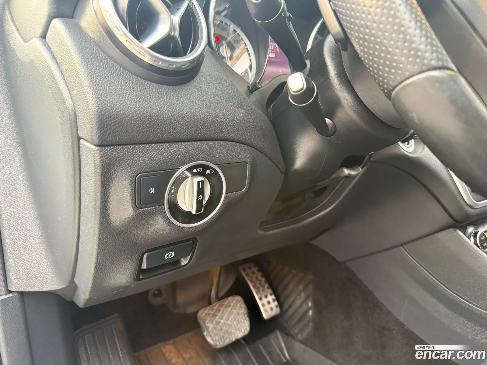 Mercedes-Benz GLA-Class X156 2015 — 16