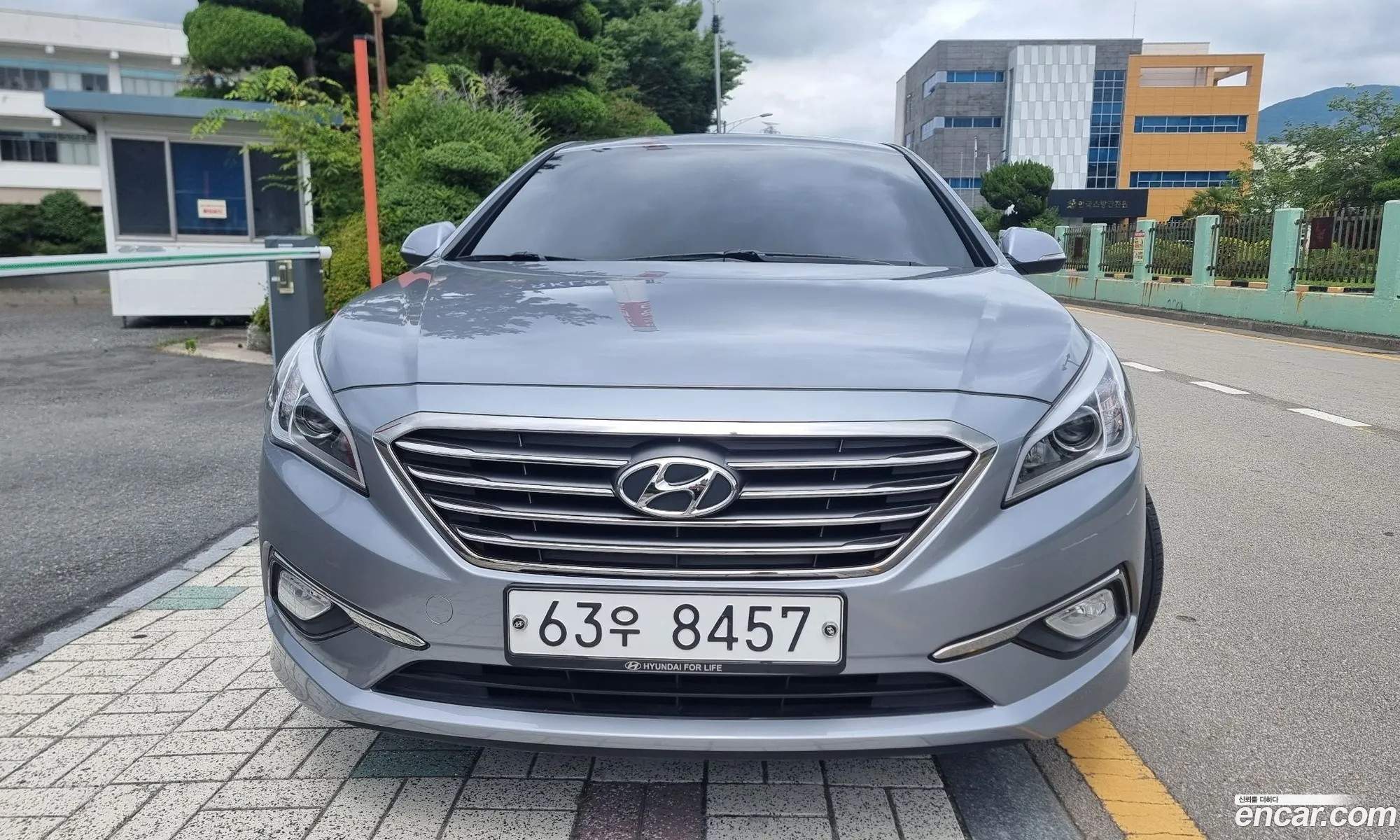 Hyundai LF Sonata 2014 — 14