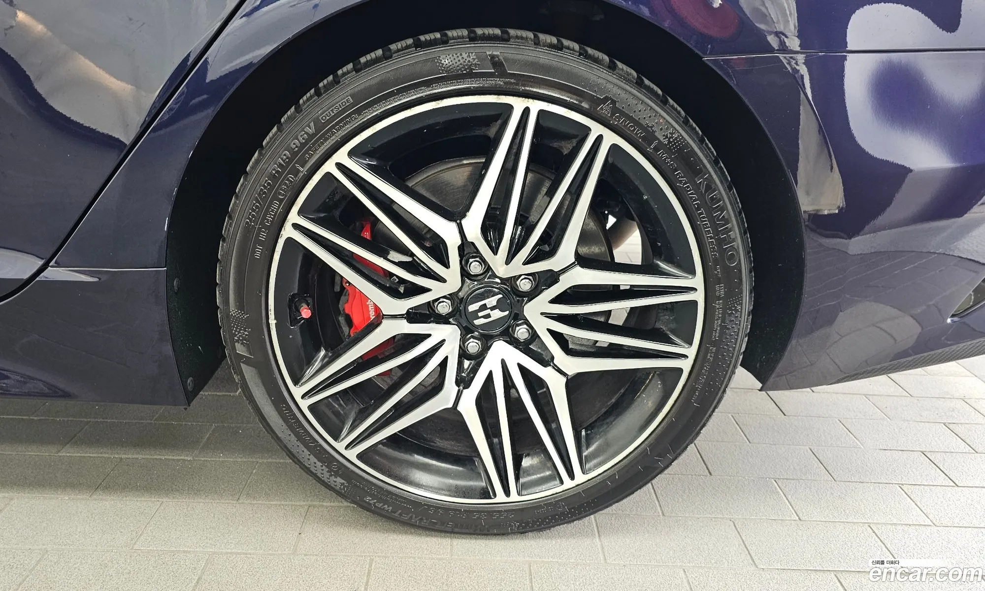 Kia Stinger 2018 — 33