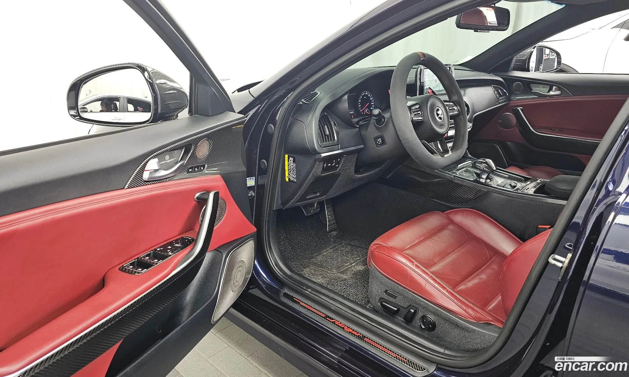 Kia Stinger 2018 — 32