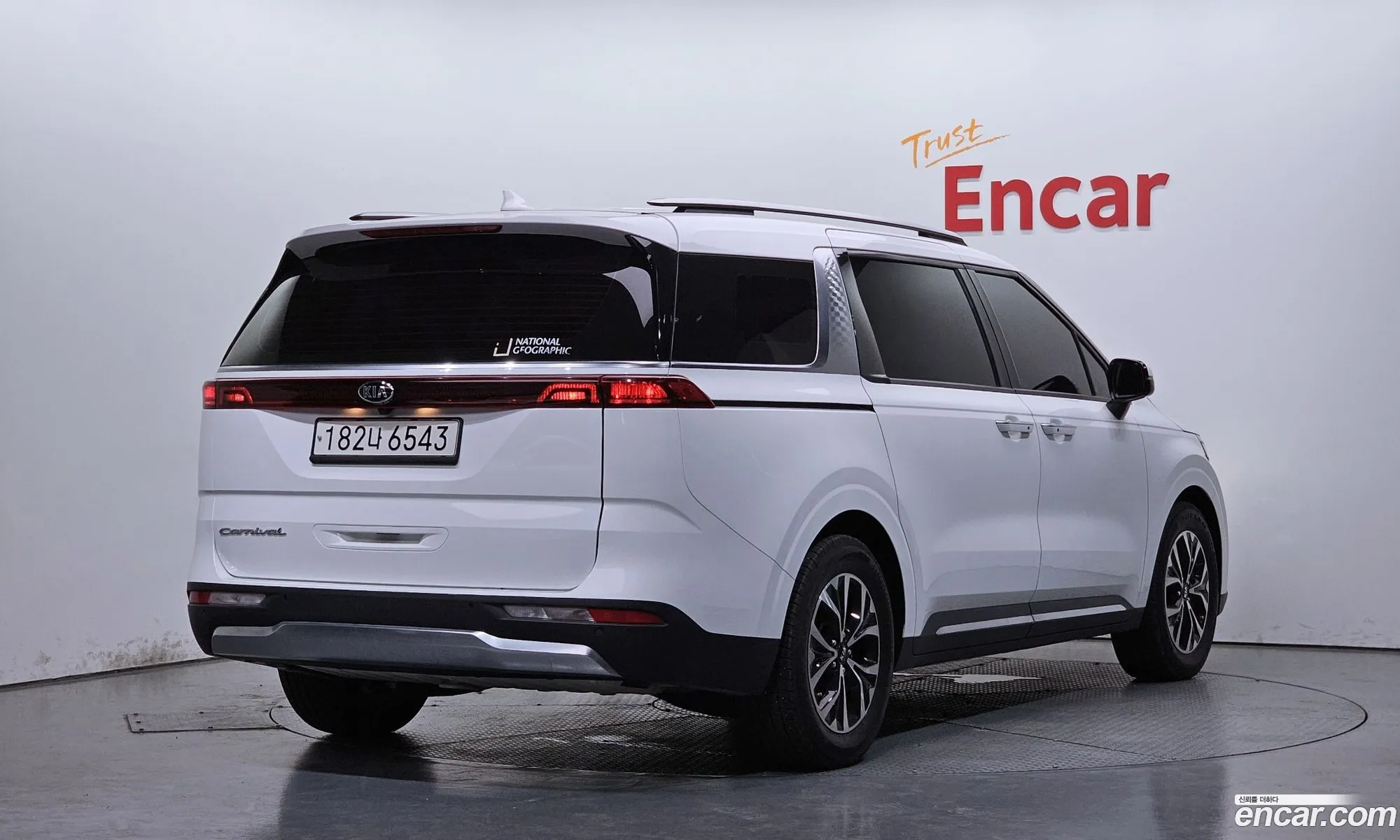 Kia Carnival 2020 — 12