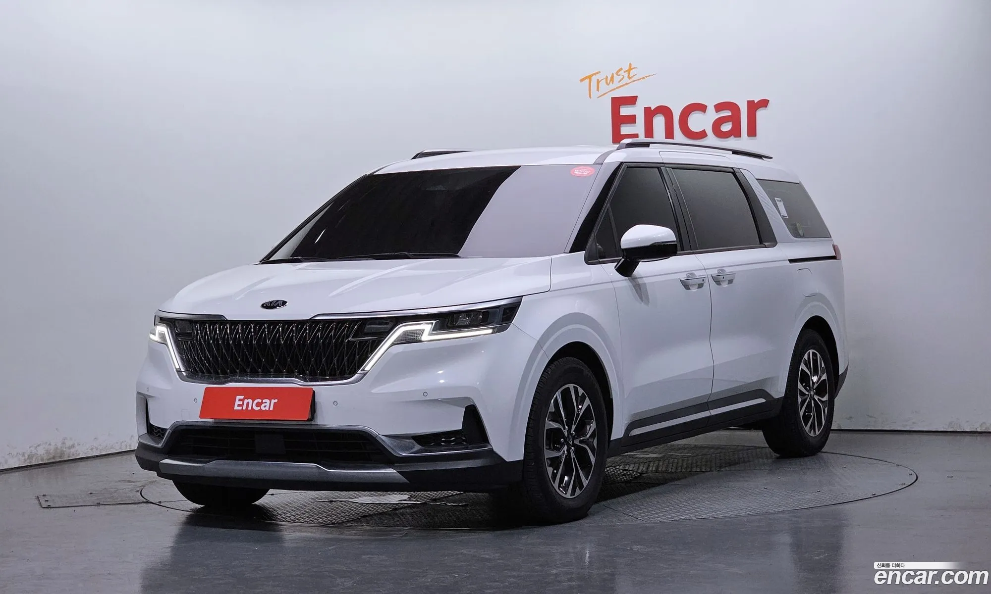 Kia Carnival 2020 — 3