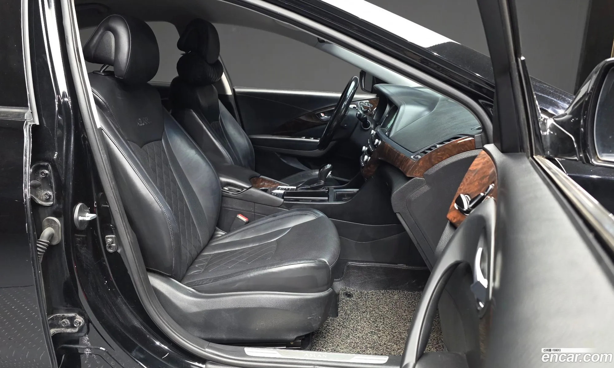 Hyundai Aslan 2015 — 3