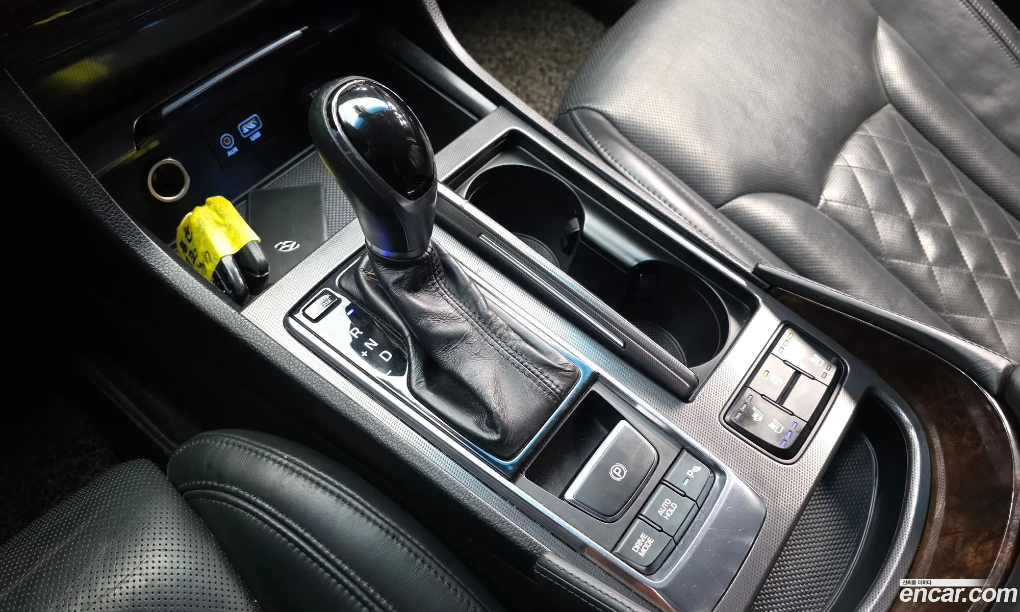 Hyundai Aslan 2015 — 12