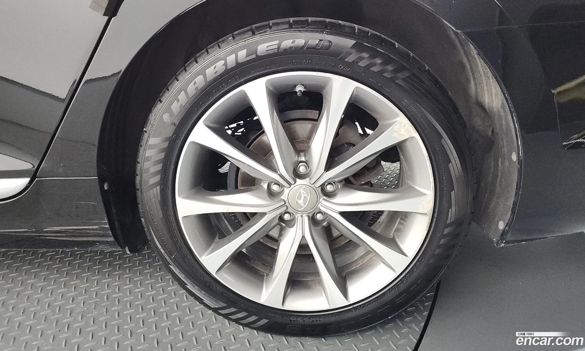 Hyundai Grandeur HG 2015 — 30