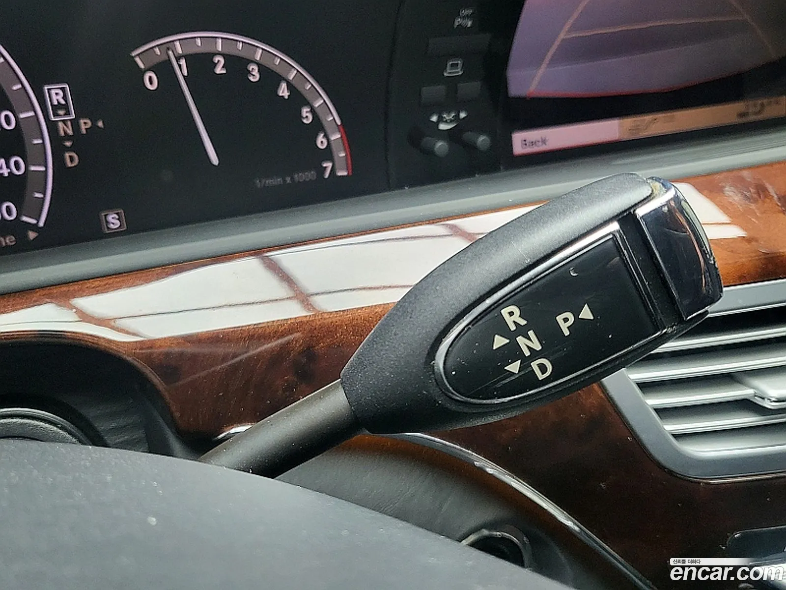 Mercedes-Benz S-Class W221 2006 — 15