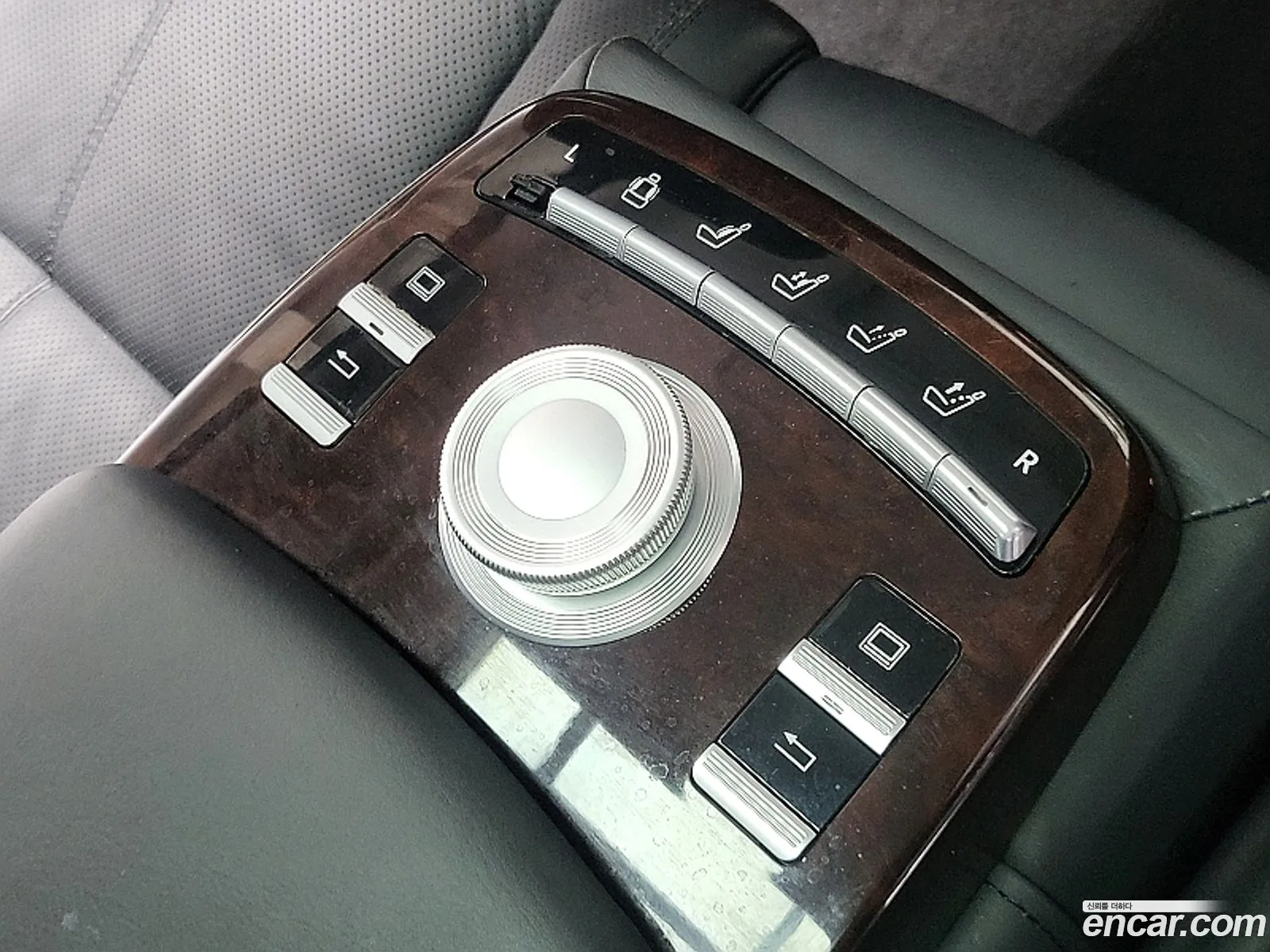 Mercedes-Benz S-Class W221 2006 — 12